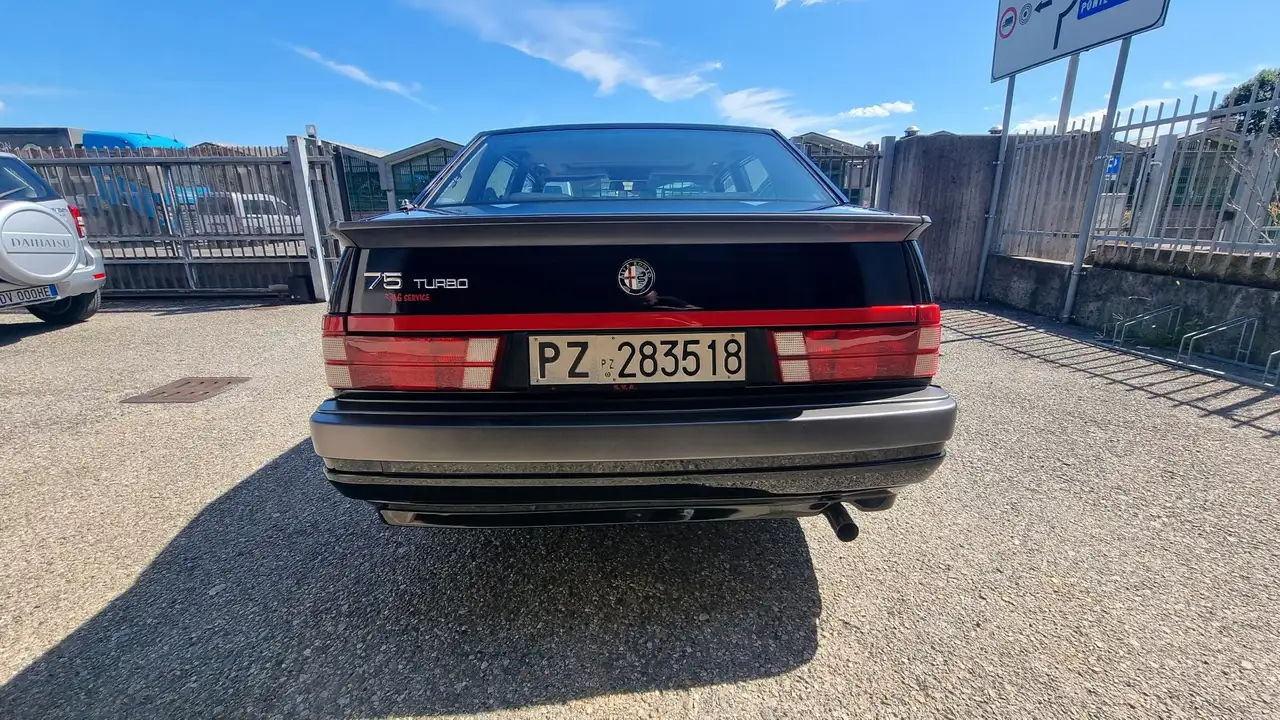 Alfa Romeo 75 1.8t America, foto 7