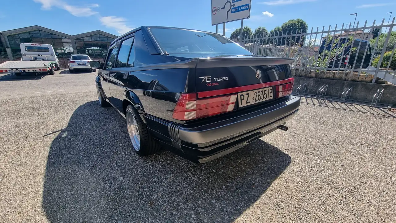 Alfa Romeo 75 1.8t America, foto 8