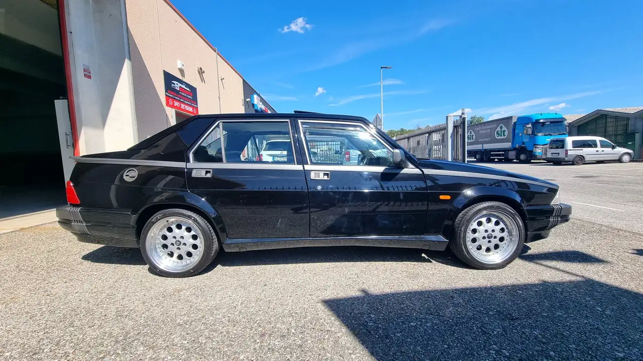 Alfa Romeo 75 1.8t America, foto 4
