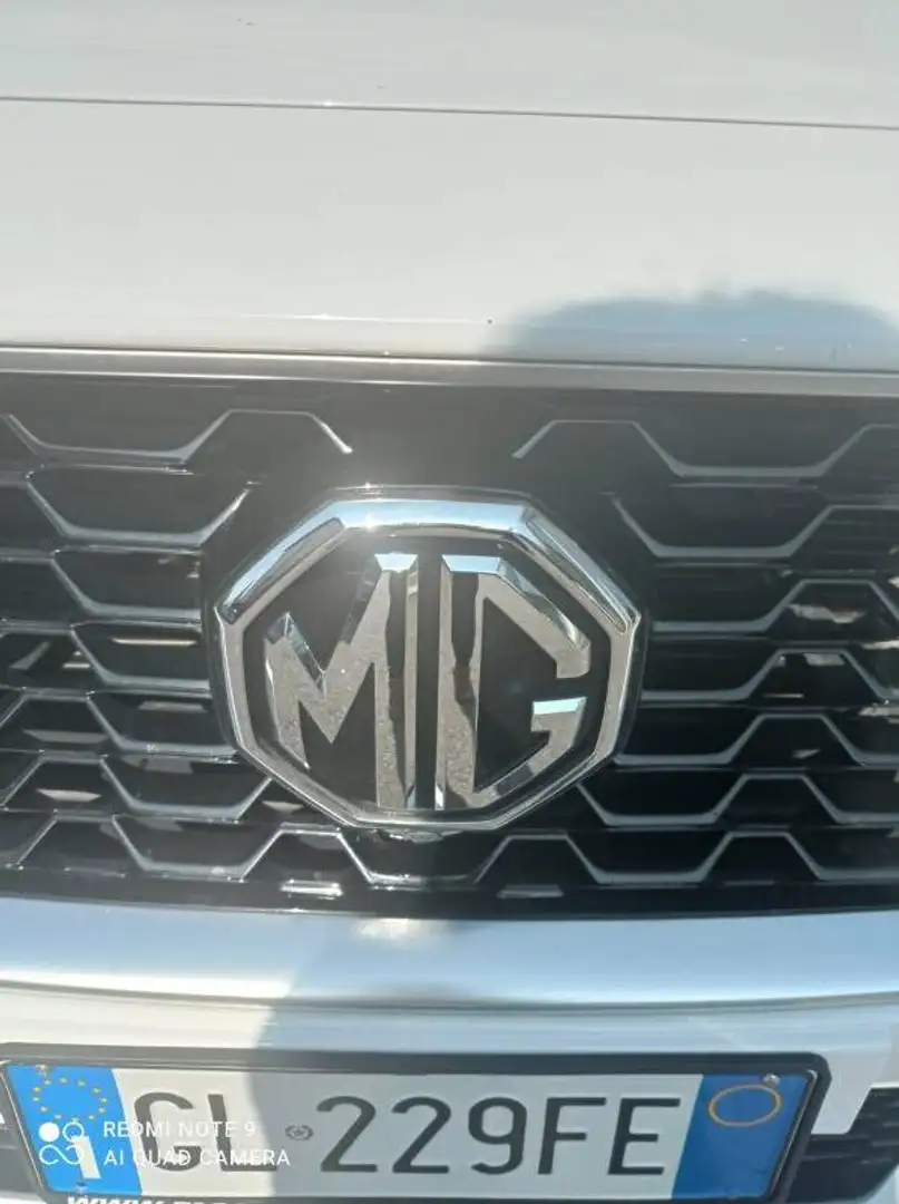 MG ZS 1.0 Luxury Alb - 2