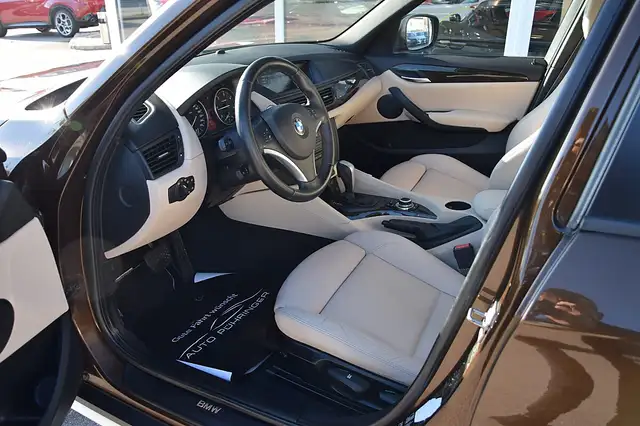BMW X1 view 4