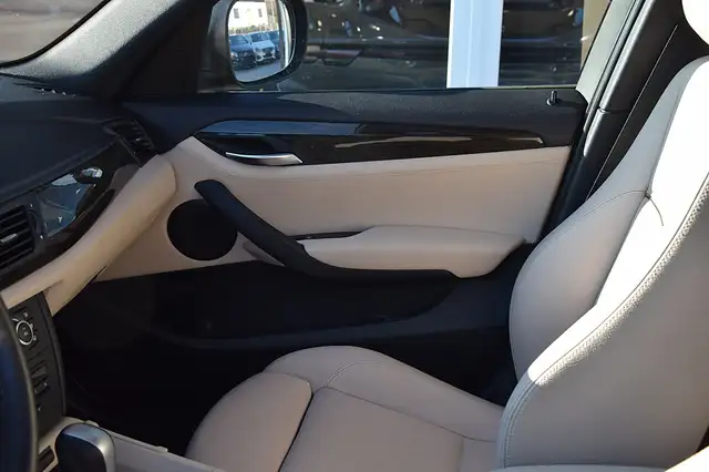 BMW X1 view 5