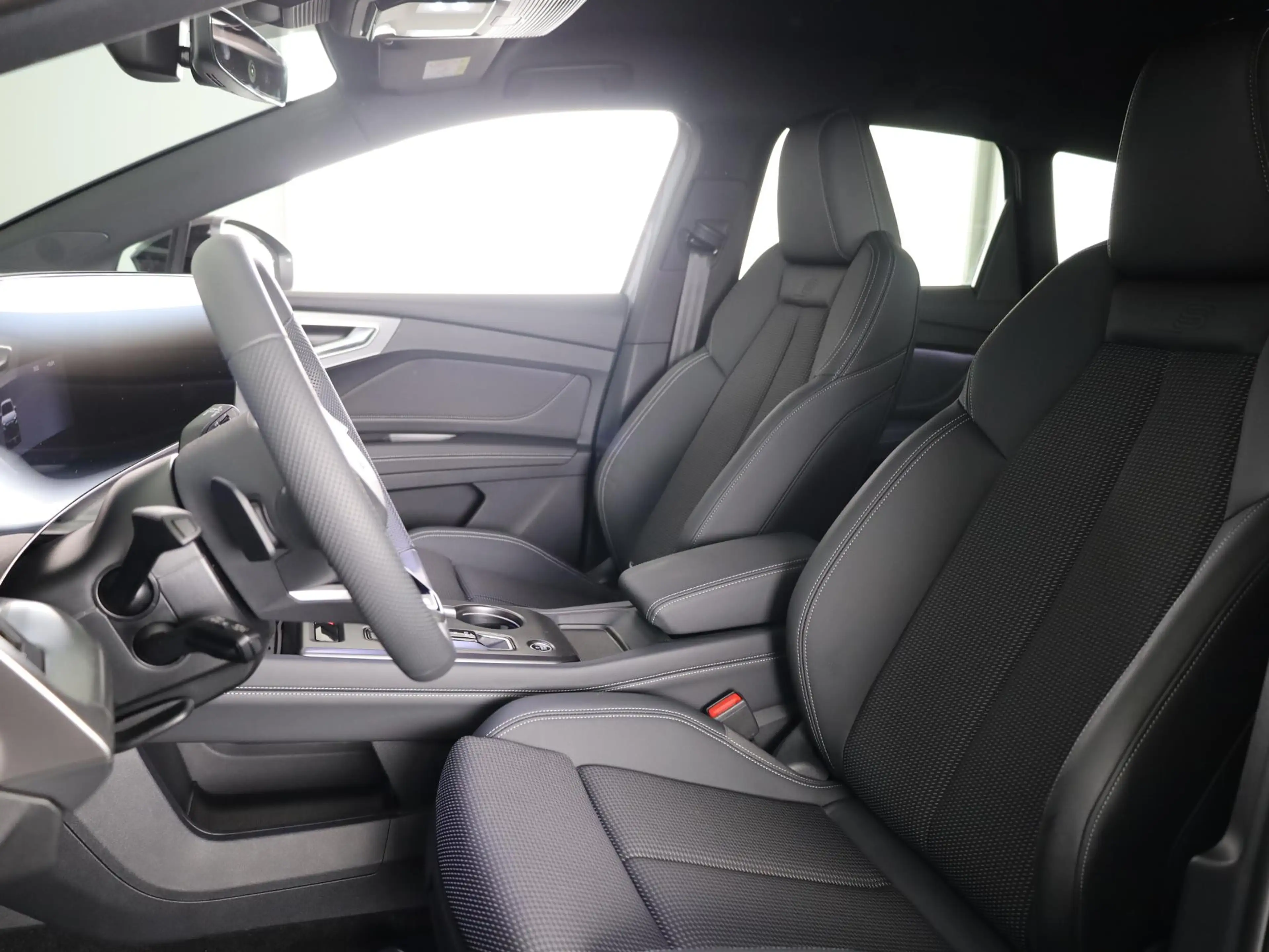 Audi Q4 e-tron S edition performance 82 kWh 286pk | Nieuw model | — photo 7