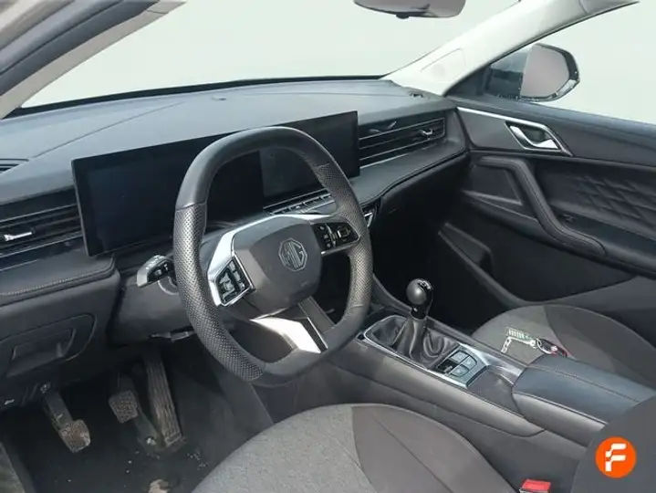 MG HS 2025, foto 17