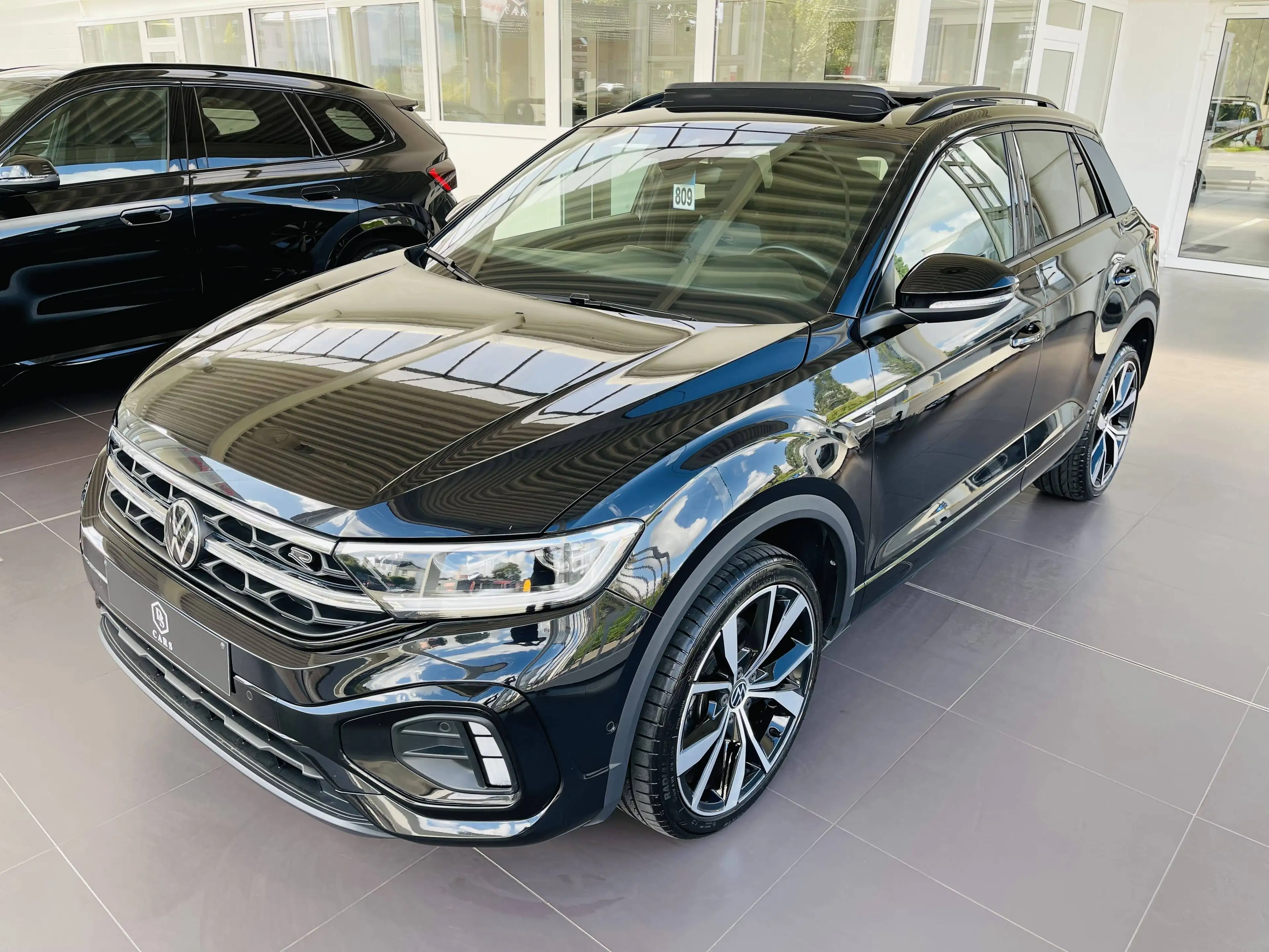 Volkswagen T-Roc 1.0 TSI *** GARANTIE + R-LINE + TOIT PANO + LED + COCKPIT *** — photo 2
