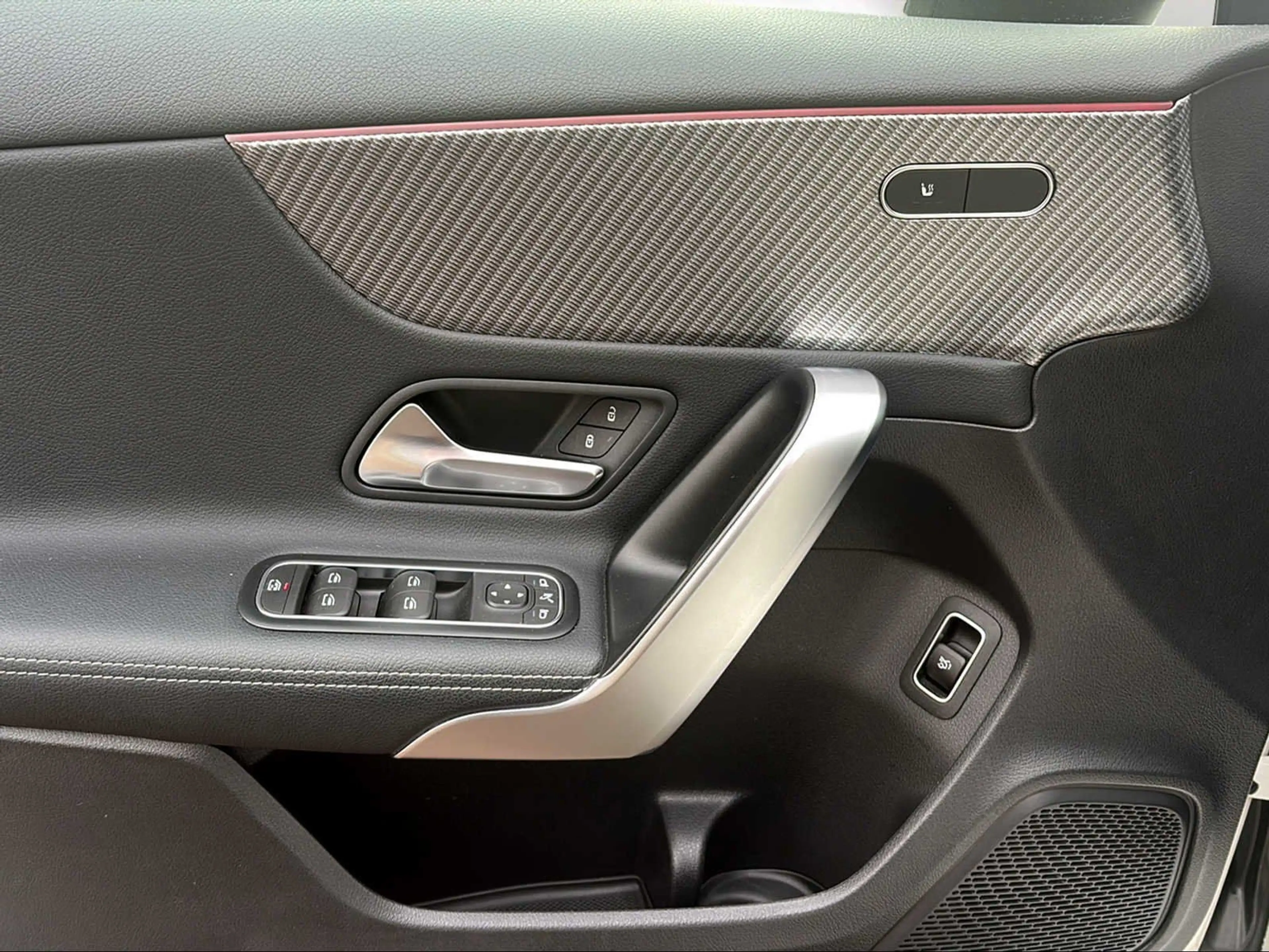 Mercedes-Benz A 250 Lim. Progressive 4M PANO RFK AHK MULTIBEAM — photo 14