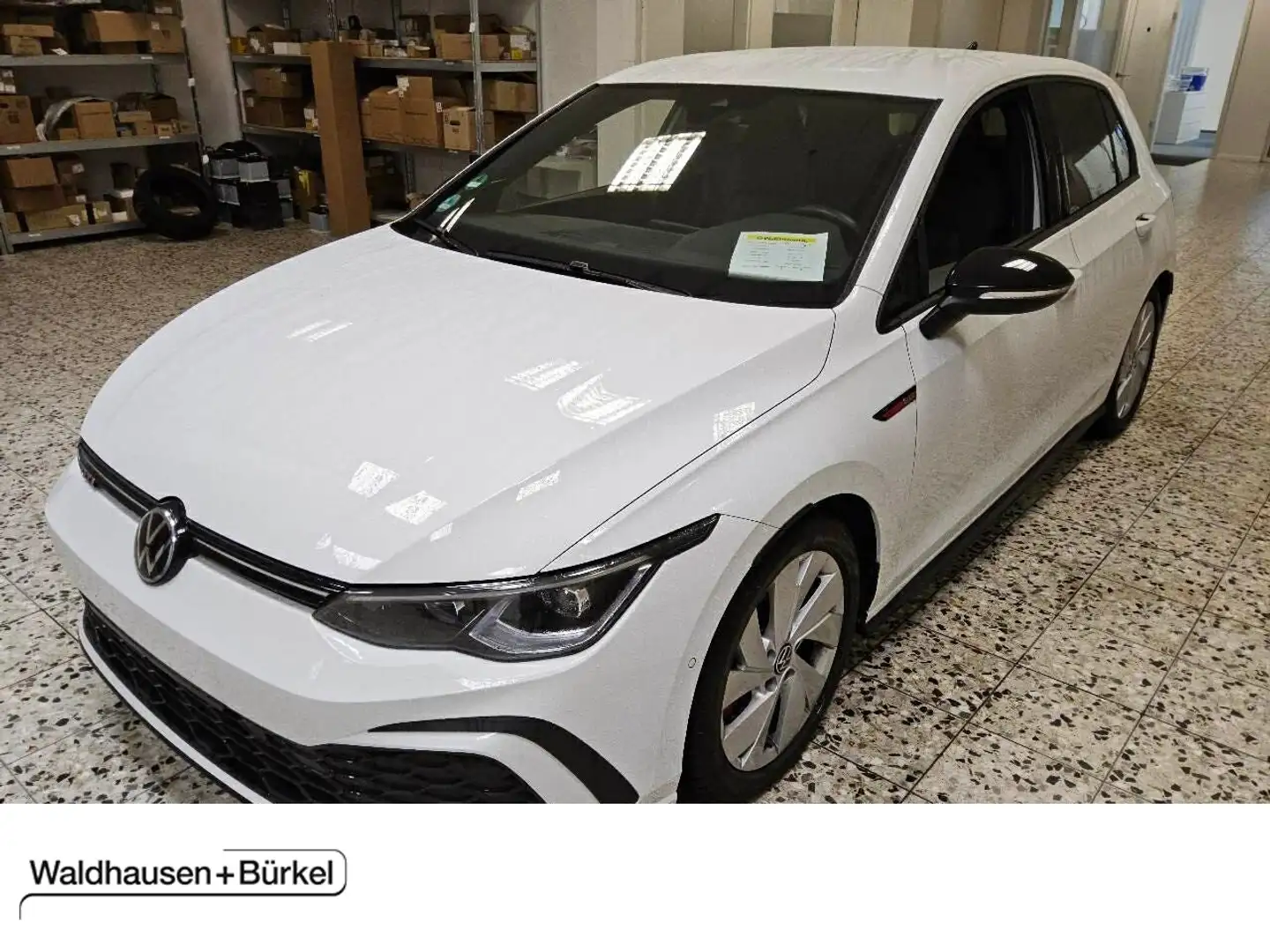 Volkswagen Golf VIII GTI 2.0 TSI DSG Klima Navi Rückfahrkamera Weiß - 1