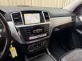 Mercedes-Benz ML 350 M-klasse *Panoramadak* Leder / Elek. Trekhaak / Lu Zwart - thumbnail 30