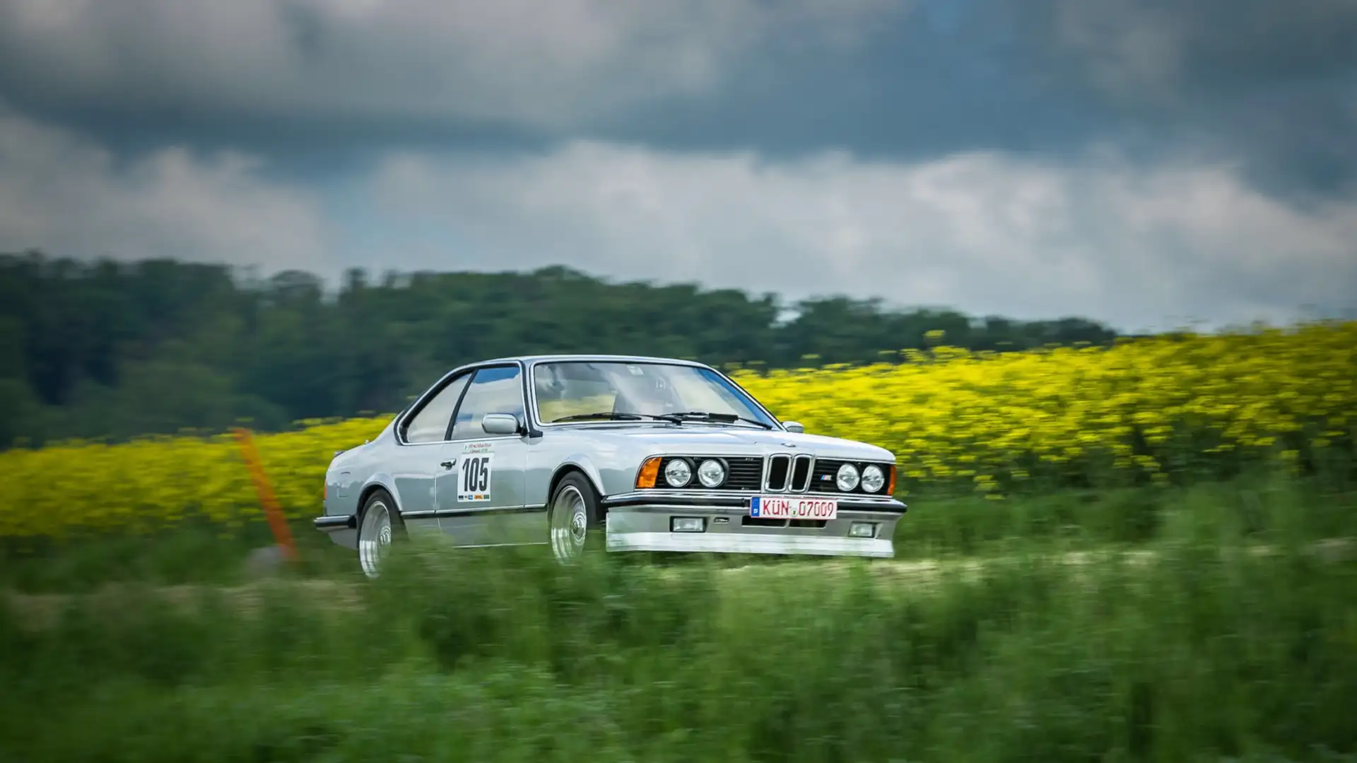 BMW 635 M635 CSi Gümüş rengi - 1