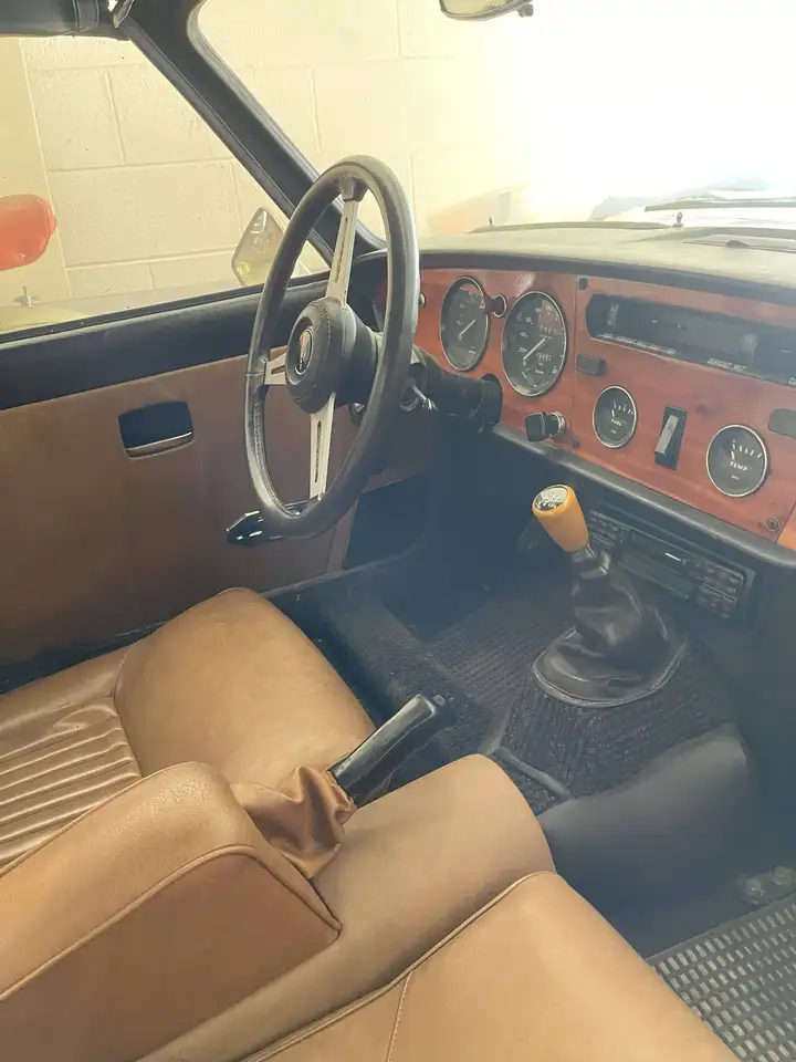 Triumph Spitfire 1500, foto 1