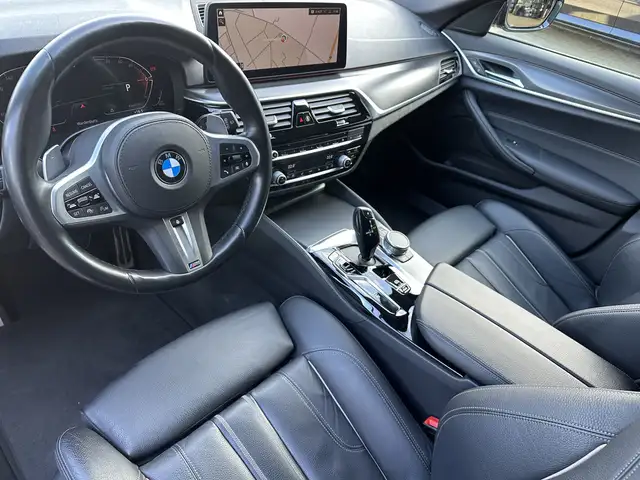 BMW M view 8
