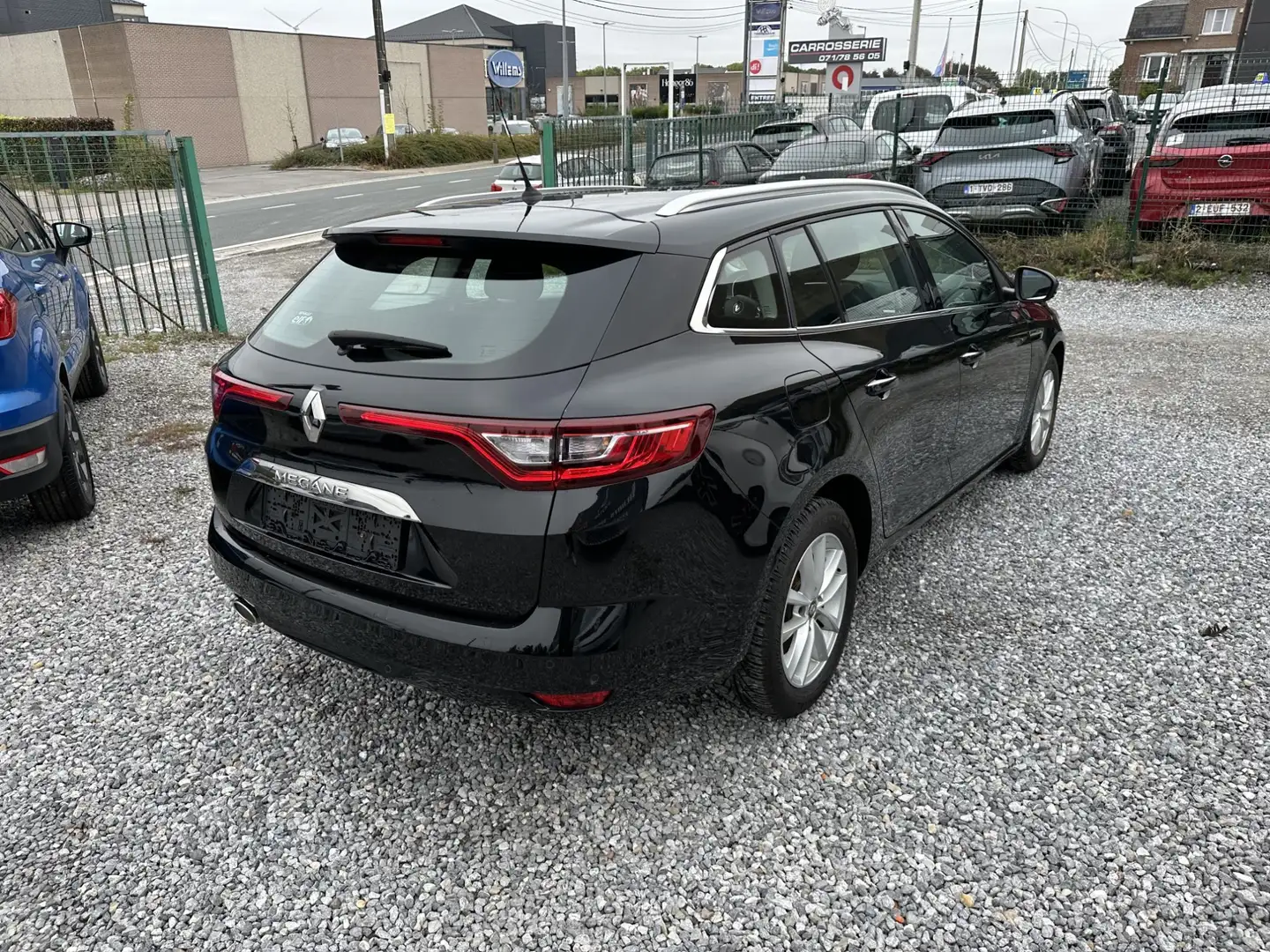 Renault Megane Mégane SW 1.5 Blue dCi Intens EDC Zwart - 2