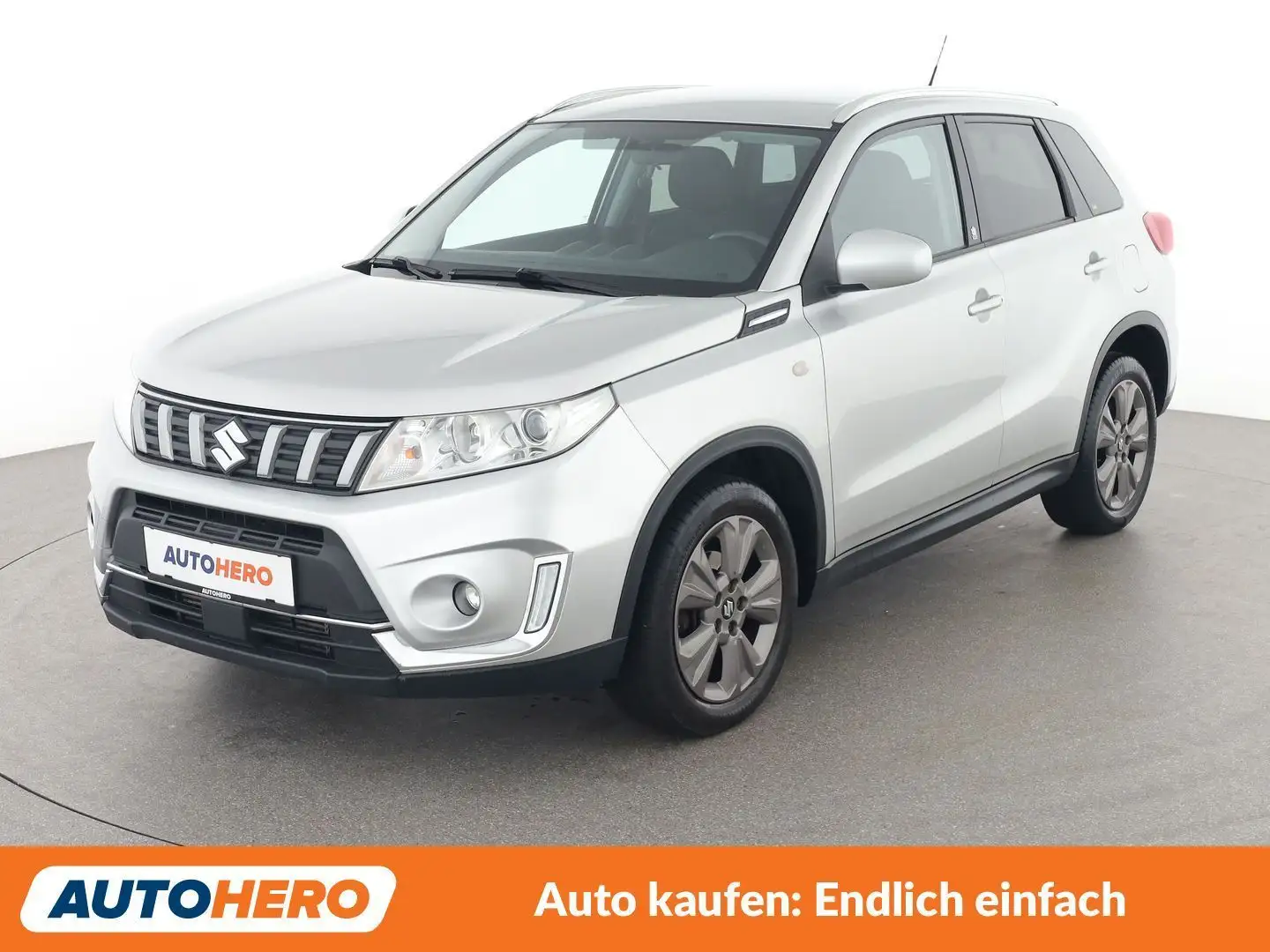 Suzuki Vitara 1.0 BoosterJet Cool 4x2 Grau - 1