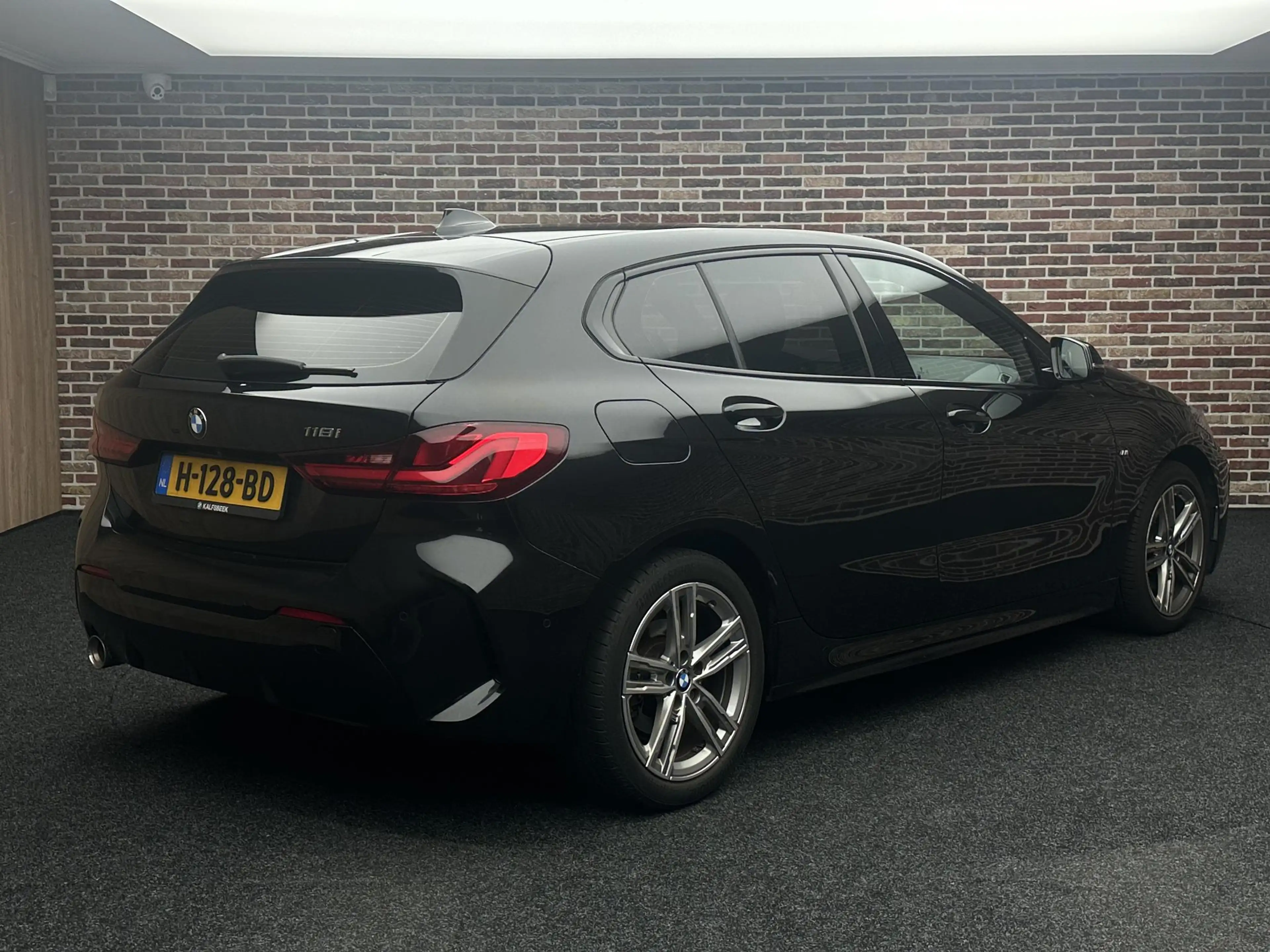 BMW 118 1-serie 118i Executive Edition M-pakket| Virtual — photo 2