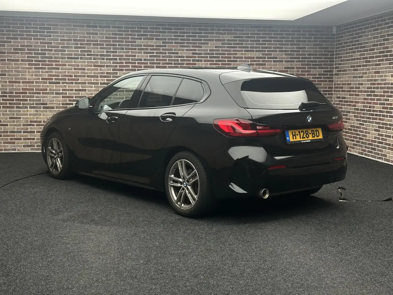 BMW 118 1-serie 118i Executive Edition M-pakket Virtual, миниатюра 21