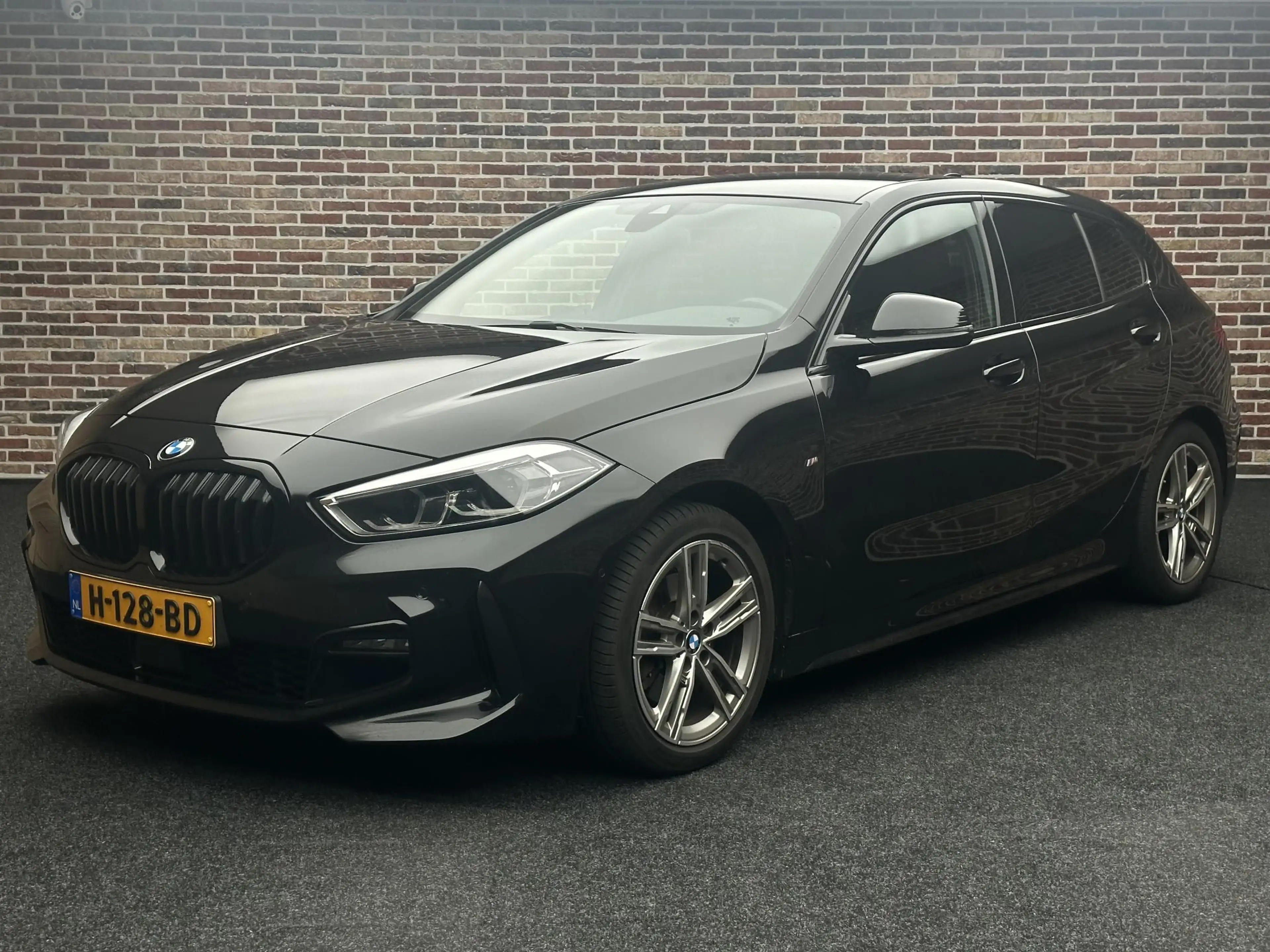 BMW 118 1-serie 118i Executive Edition M-pakket| Virtual — photo 26