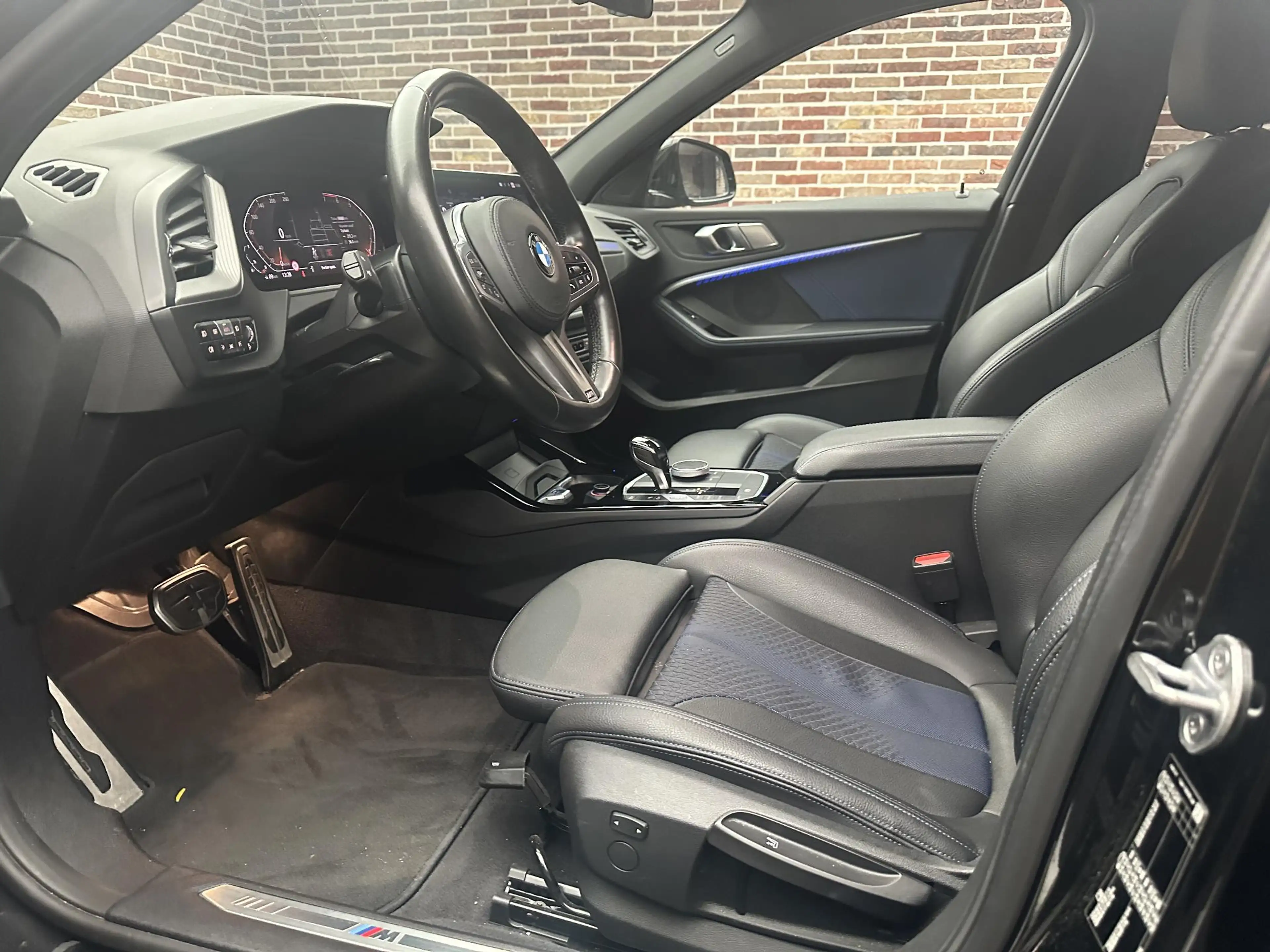 BMW 118 1-serie 118i Executive Edition M-pakket| Virtual — photo 14