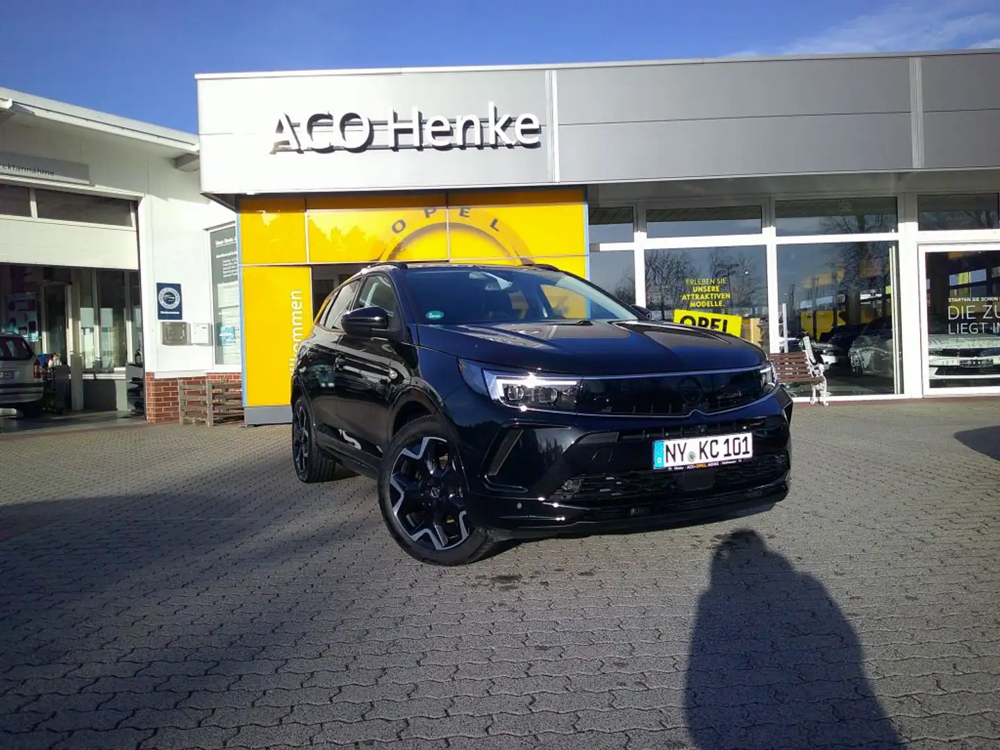 Opel Grandland 1.5 D Automatik GS Schwarz - 1