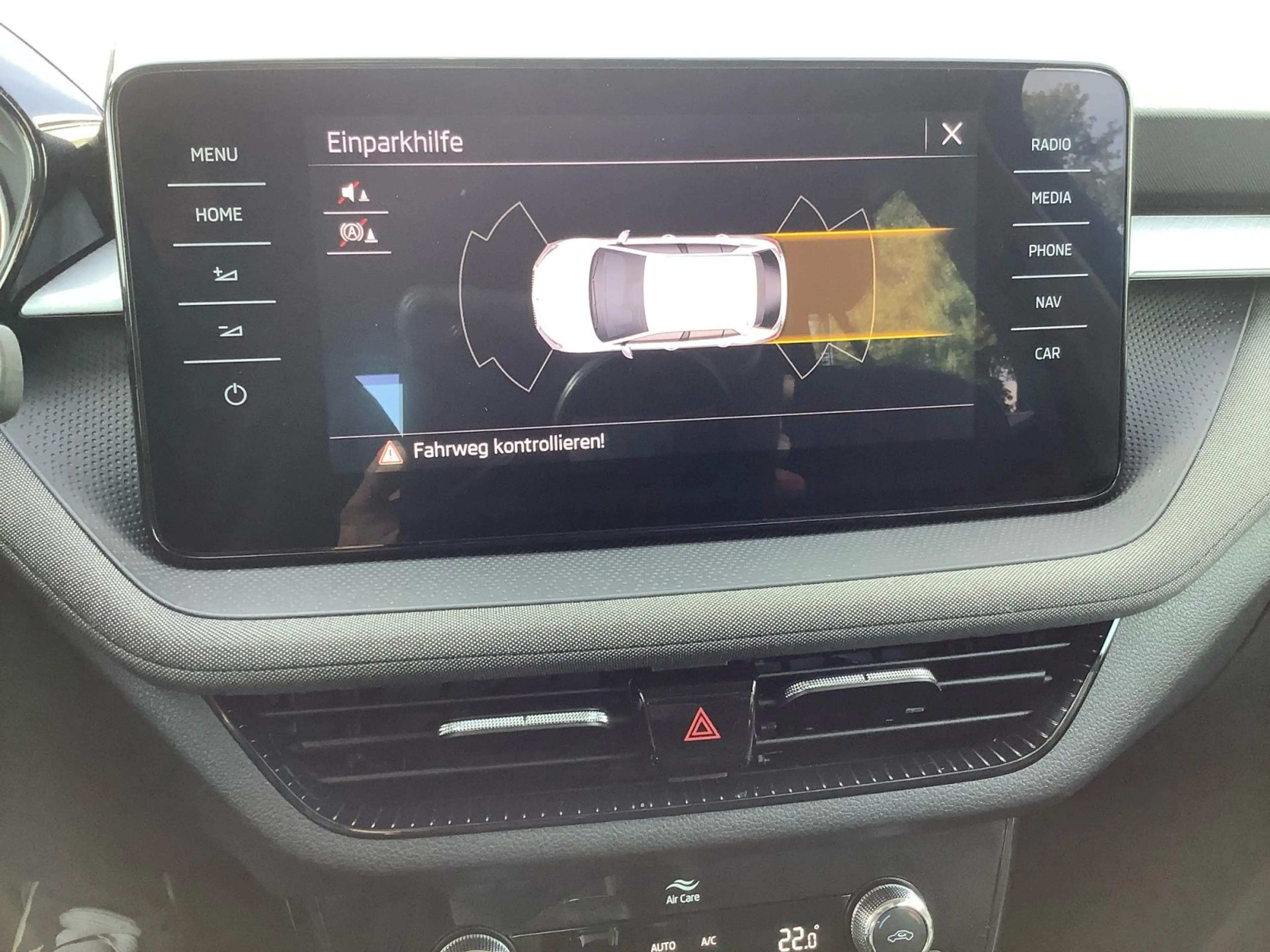 Skoda Fabia 1.0 TSI DSG Tour GRA LED Navi SHZ PDC — photo 14