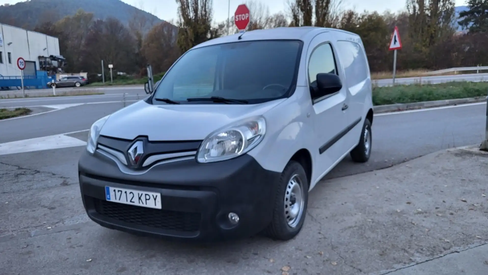 Renault Kangoo Fg. 1.5dCi Profesional 66kW Weiß - 1