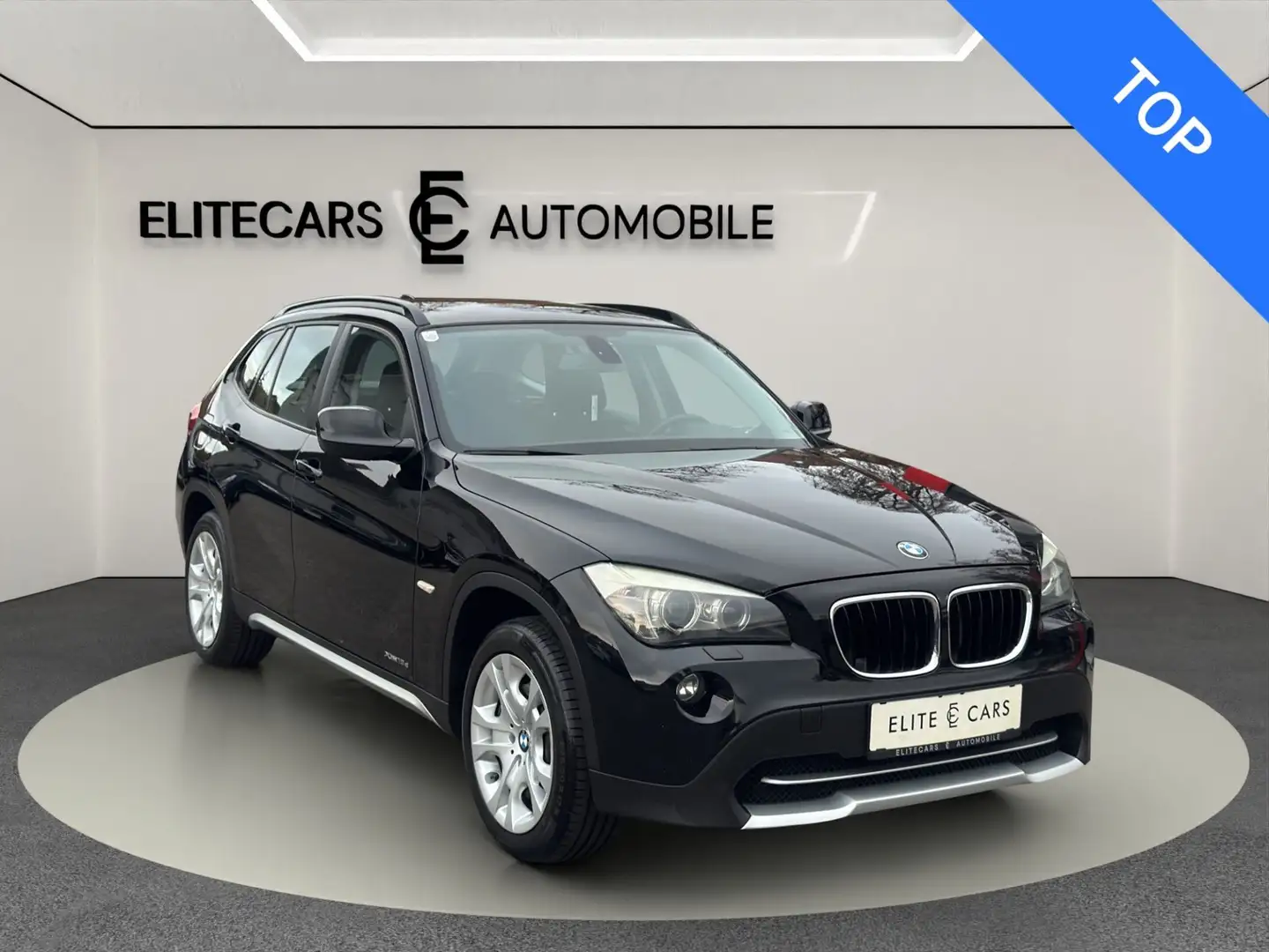 BMW X1 18D XDRIVE ALLRAD / TEMPOMAT / PARKPILOT / WENIG Schwarz - 1
