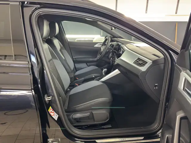Volkswagen Taigo view 4