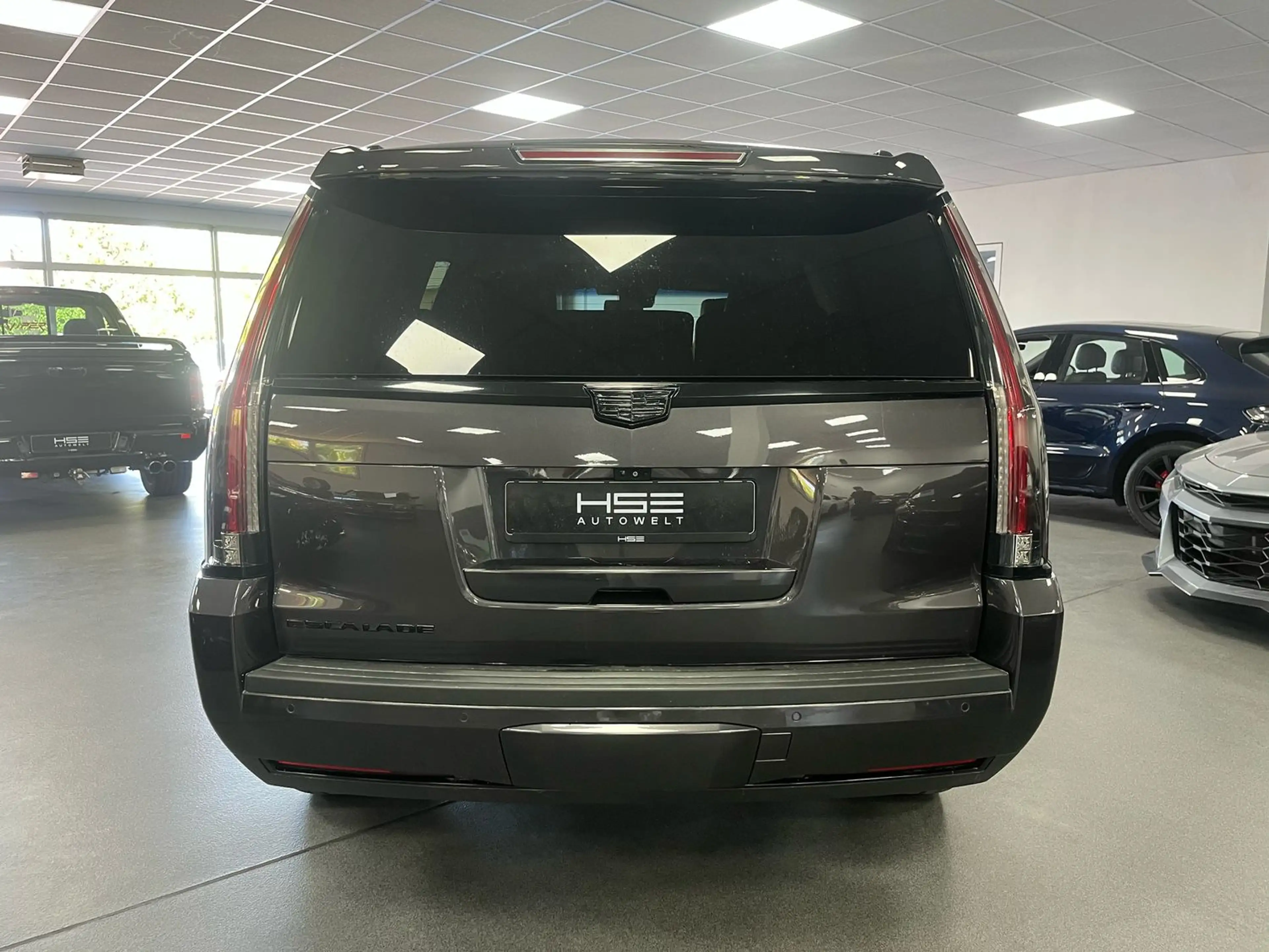Cadillac Escalade Platinum 6,2l V8/ Bose/HUD/EU/6-Sitzer/Kamera — photo 8