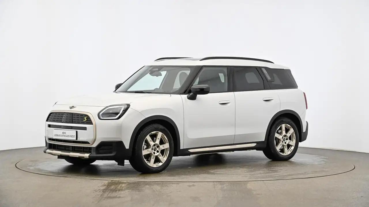 MINI Countryman SE All4 Favoured Trim