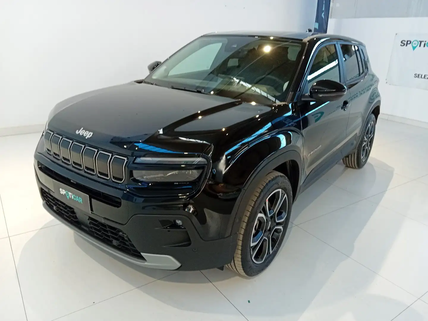 Jeep Avenger Avenger 1.2 Turbo 110 CV MHEV Summit Negro - 1