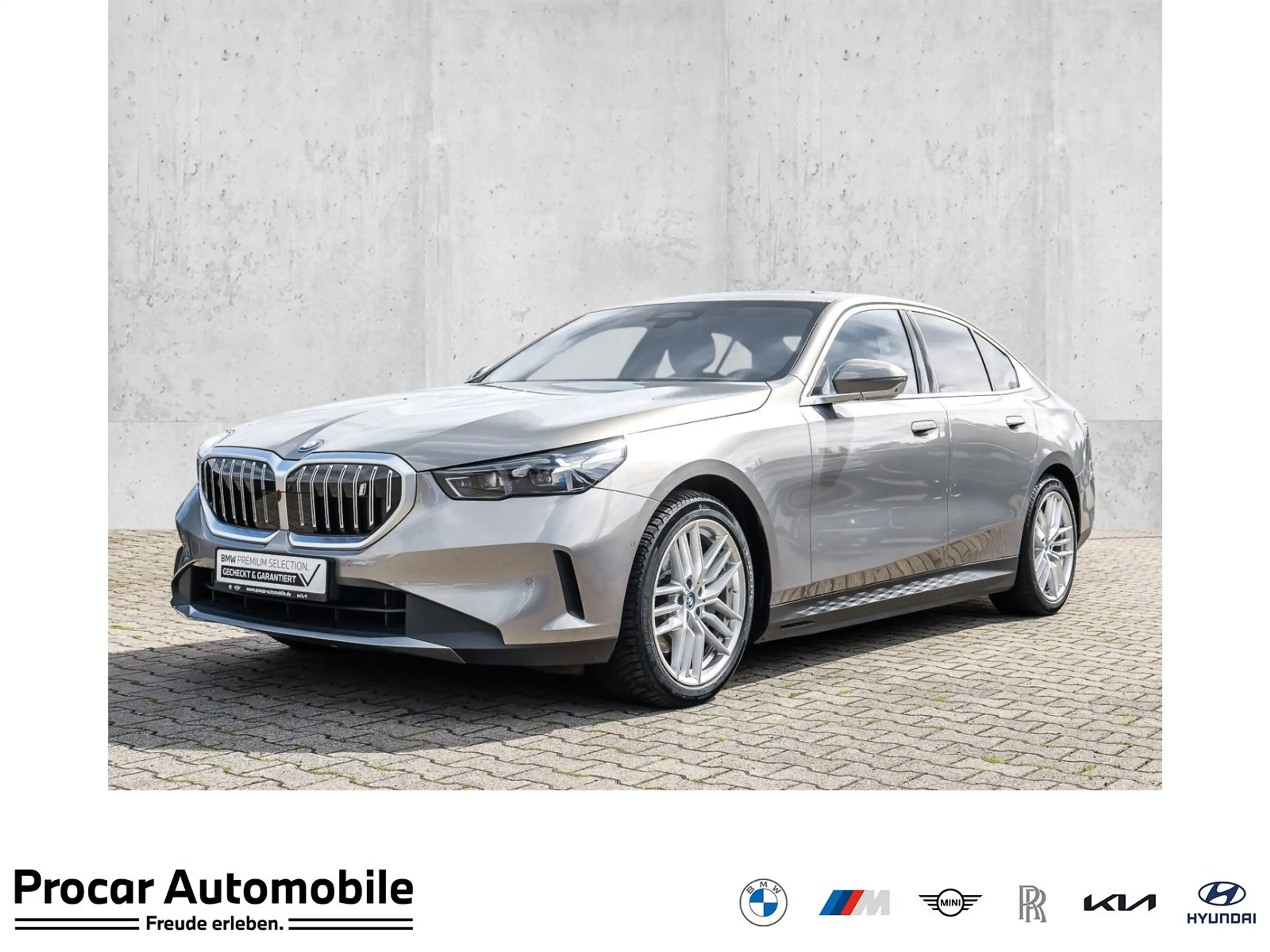 BMW i5 eDrive40 Limousine AHK DA Prof. LED PA+ LED DAB
