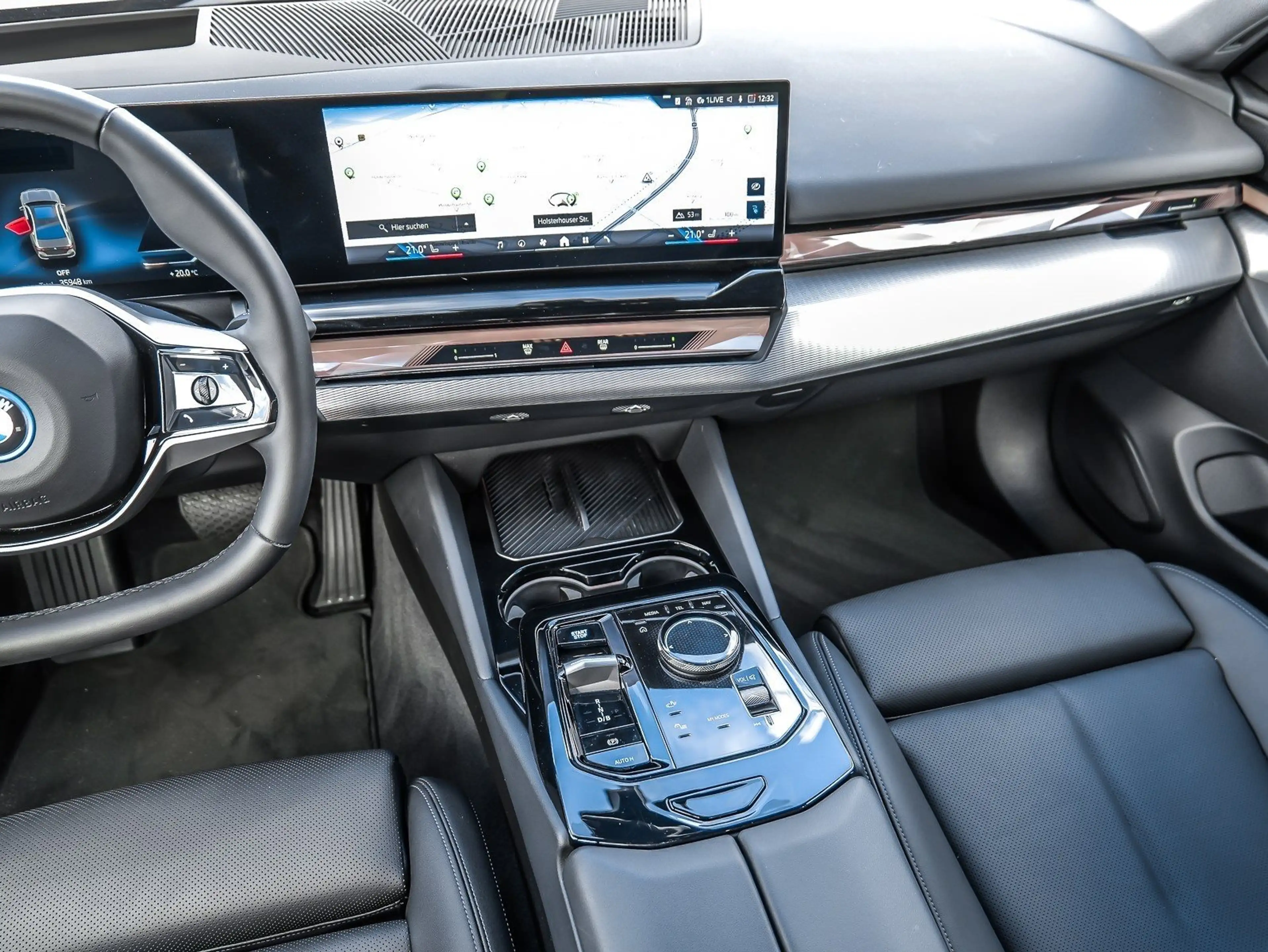 BMW i5 eDrive40 Limousine AHK DA Prof. LED PA+ LED DAB — photo 16