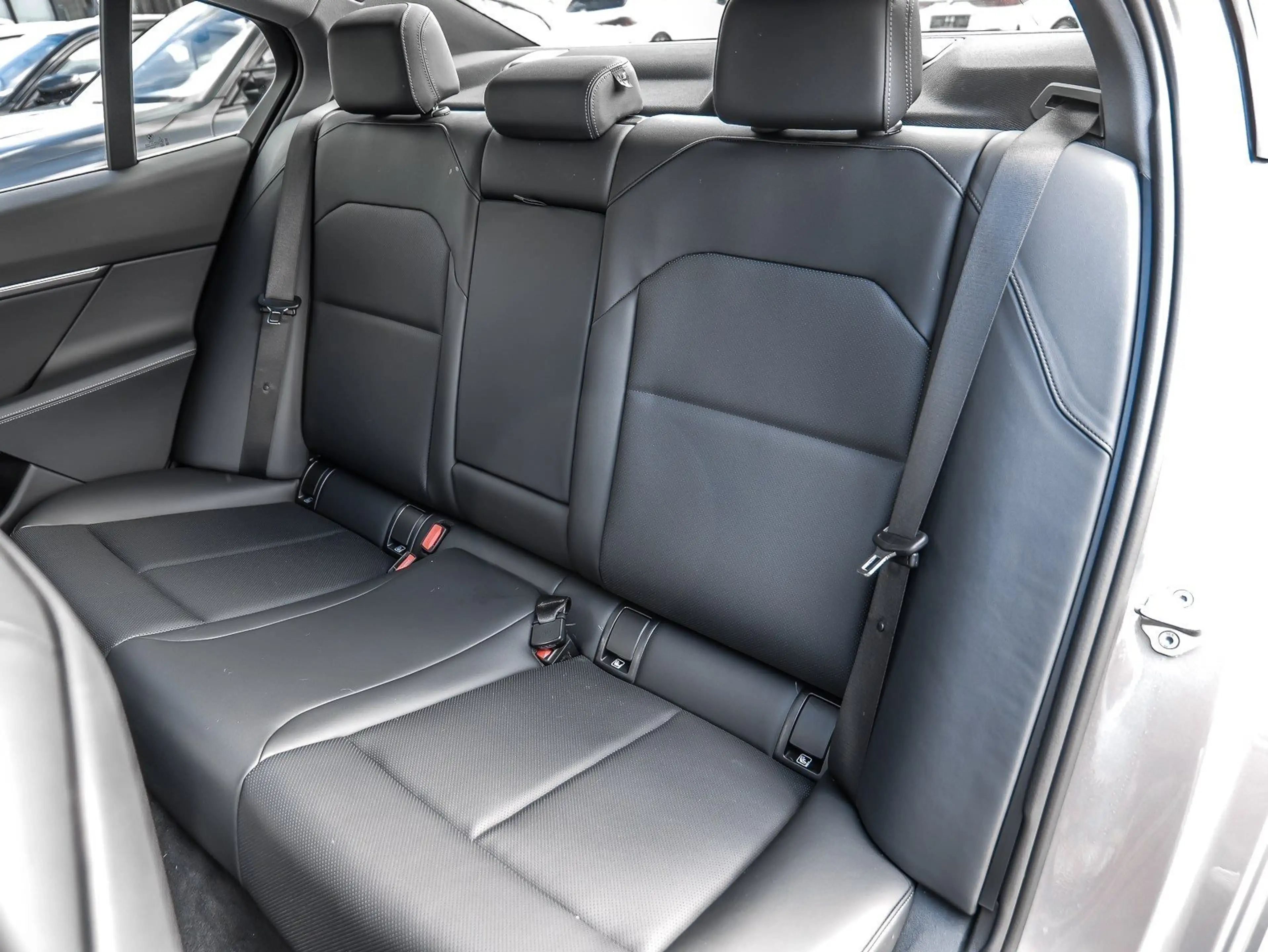 BMW i5 eDrive40 Limousine AHK DA Prof. LED PA+ LED DAB — photo 18