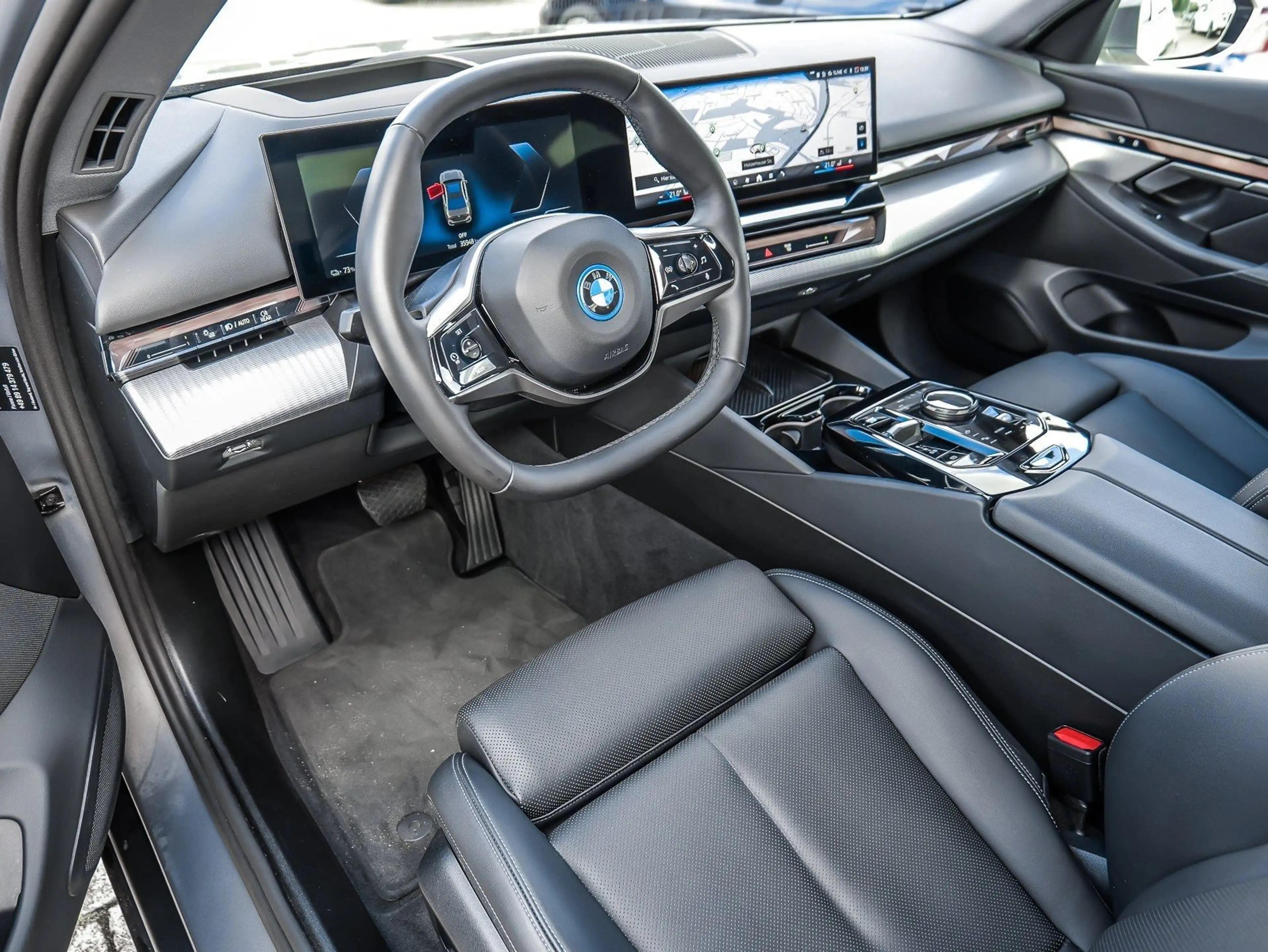 BMW i5 eDrive40 Limousine AHK DA Prof. LED PA+ LED DAB — photo 17