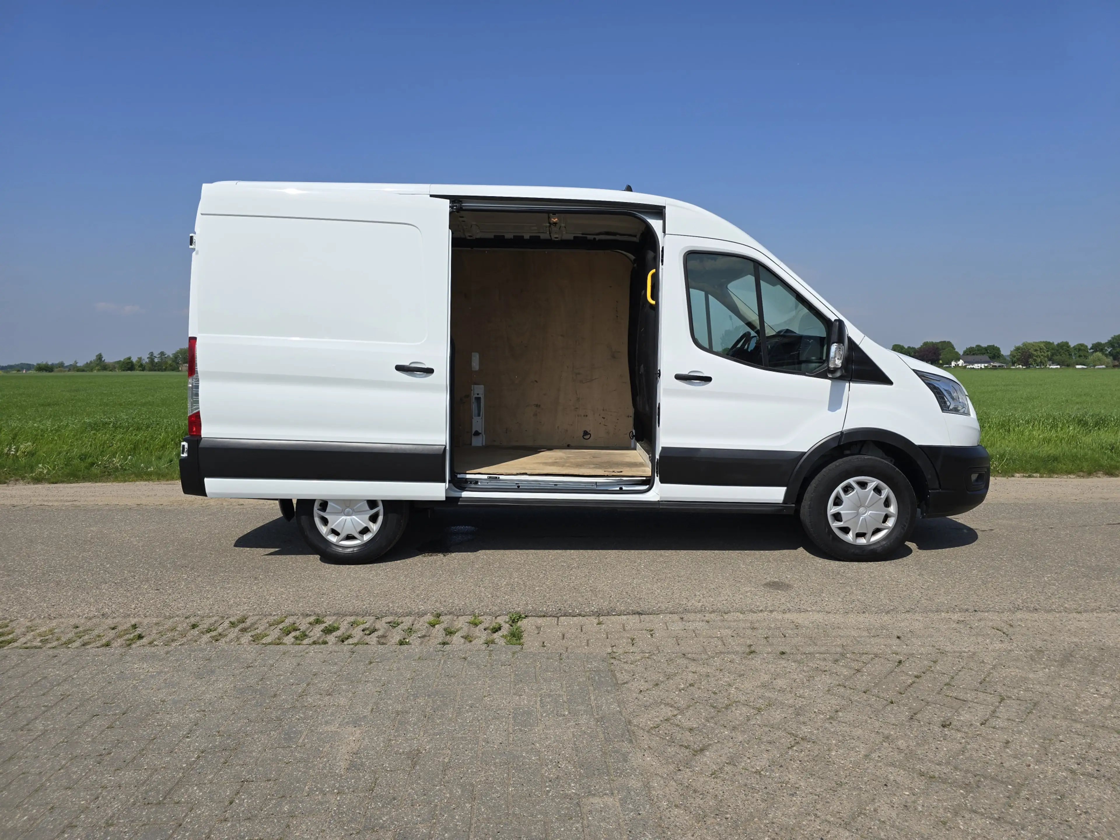 Ford Transit 350 2.0 TDCI L2 H2 - 130 Pk - Euro 6 - Airco - Cru — photo 18