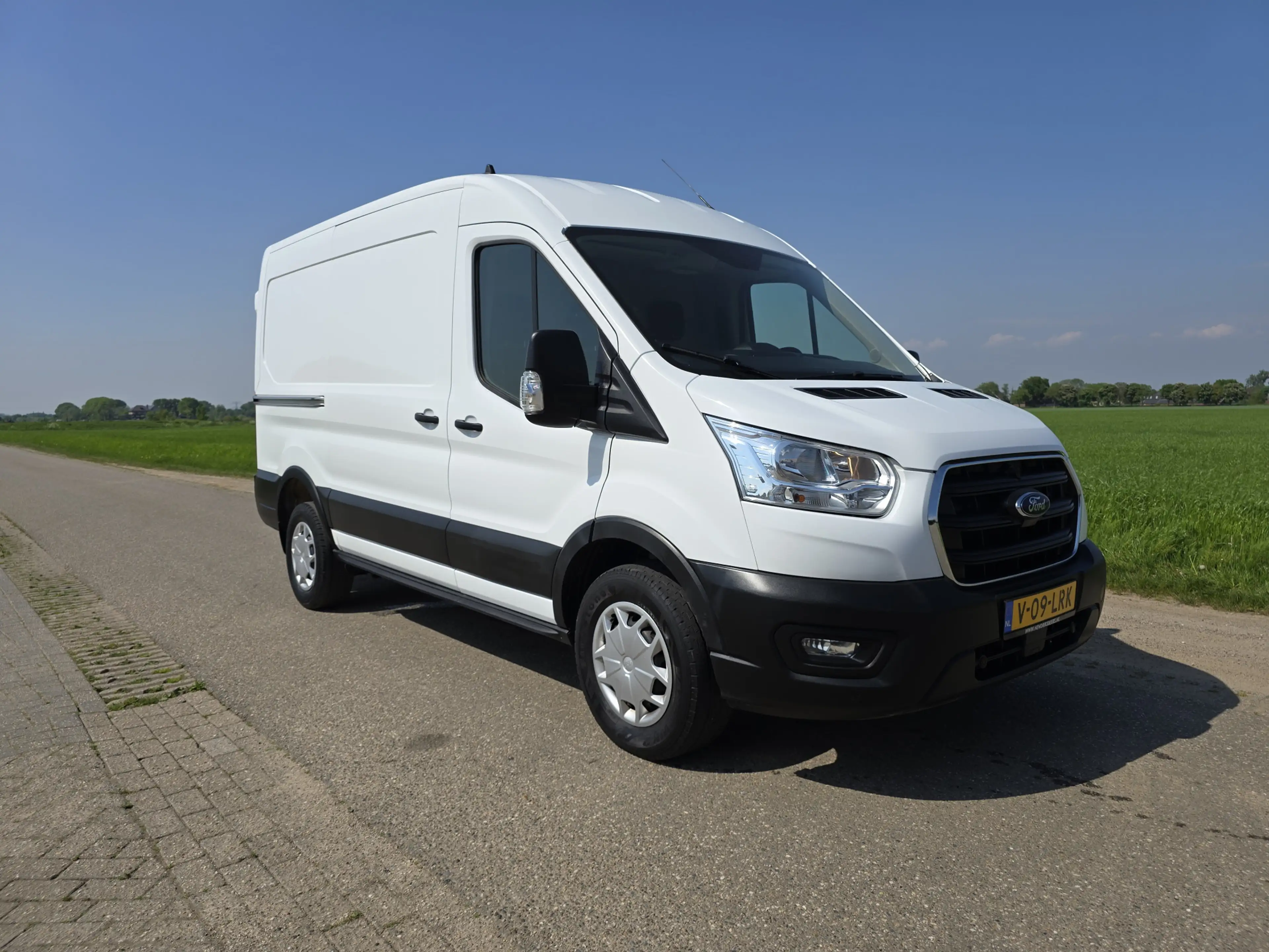 Ford Transit 350 2.0 TDCI L2 H2 - 130 Pk - Euro 6 - Airco - Cru — photo 9
