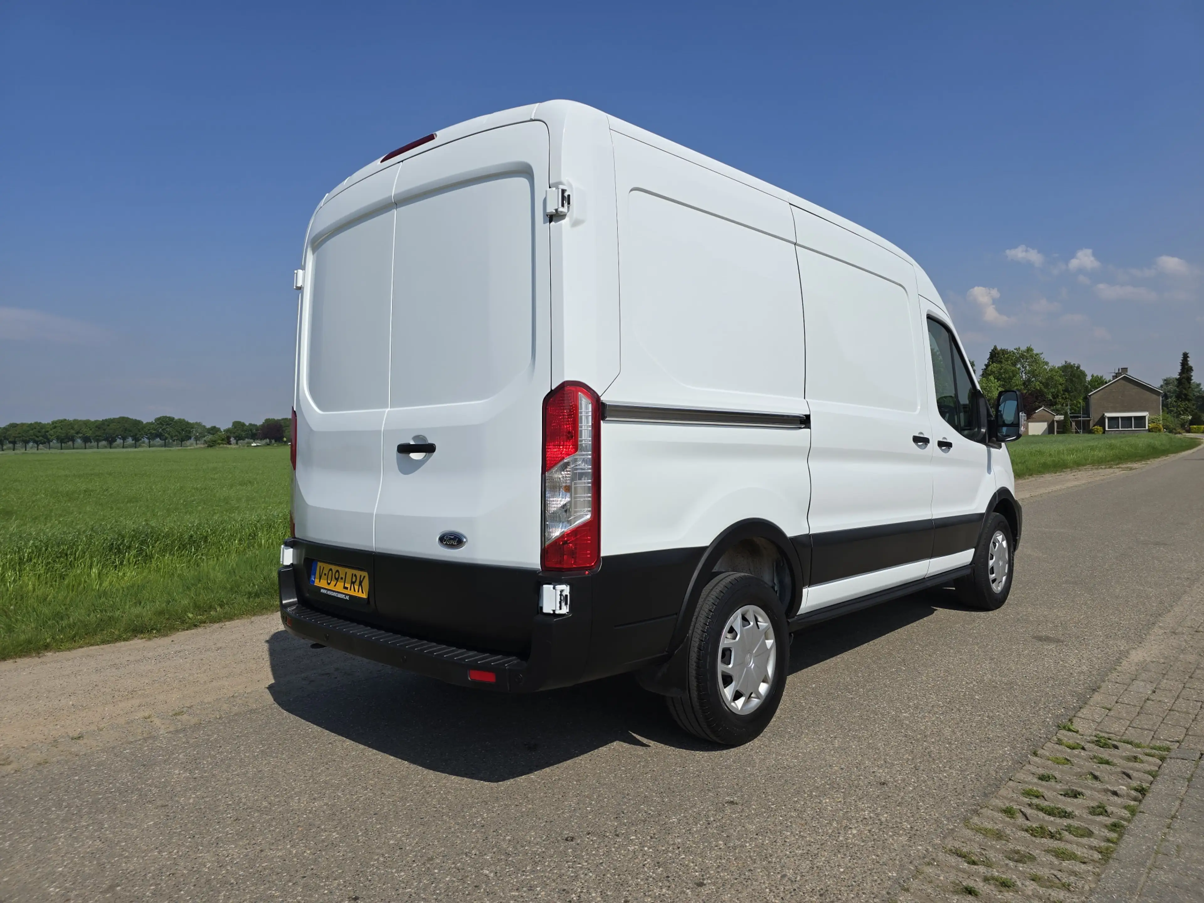 Ford Transit 350 2.0 TDCI L2 H2 - 130 Pk - Euro 6 - Airco - Cru — photo 7
