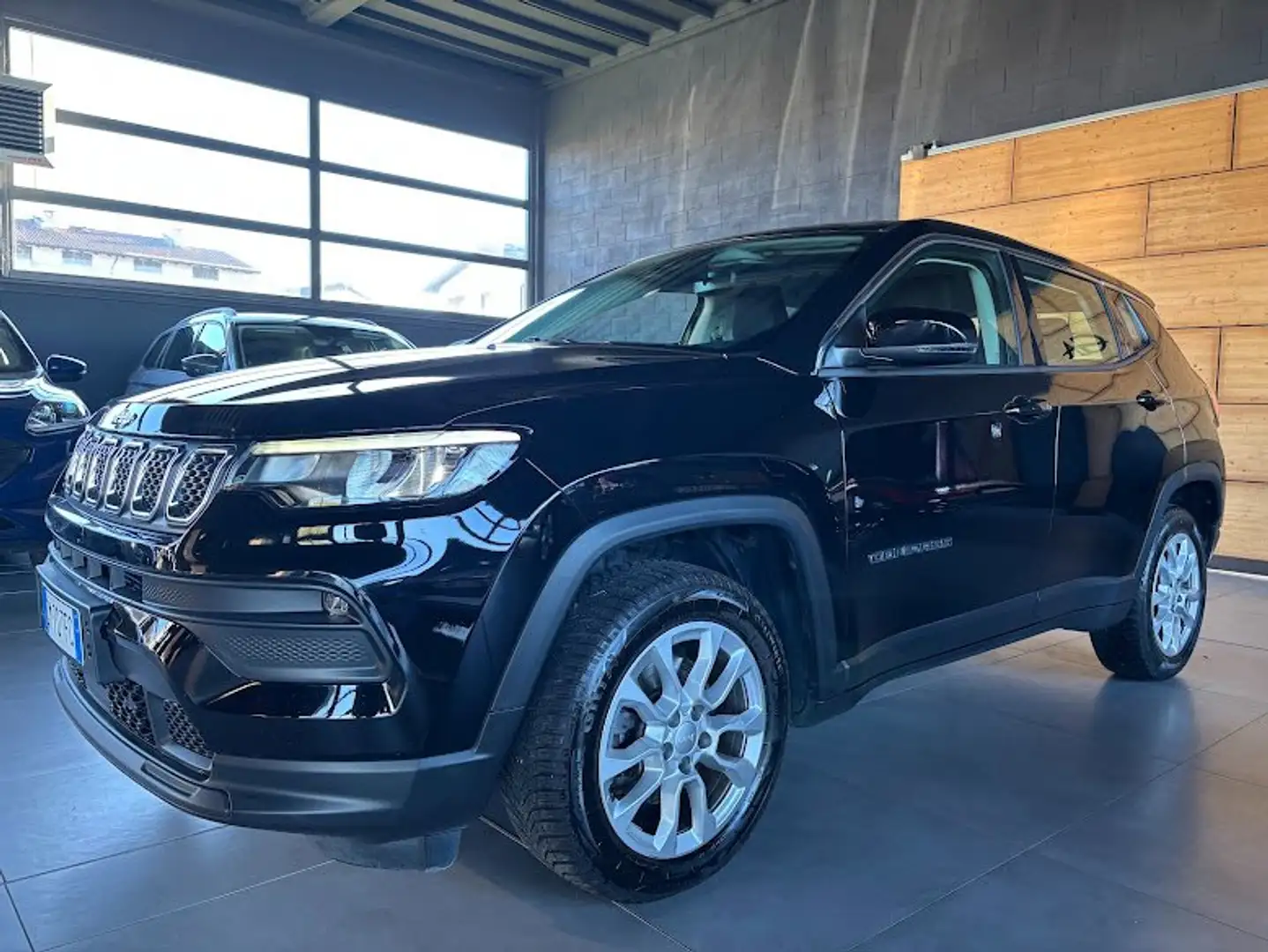 Jeep Compass 1.5 turbo t4 mhev 2wd 130cv Schwarz - 1