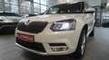 Skoda Yeti 2.0 TDI DSG 4x4*AHK*NAVI*BI XENON*SHZ*TOP* Blanc - thumbnail 38