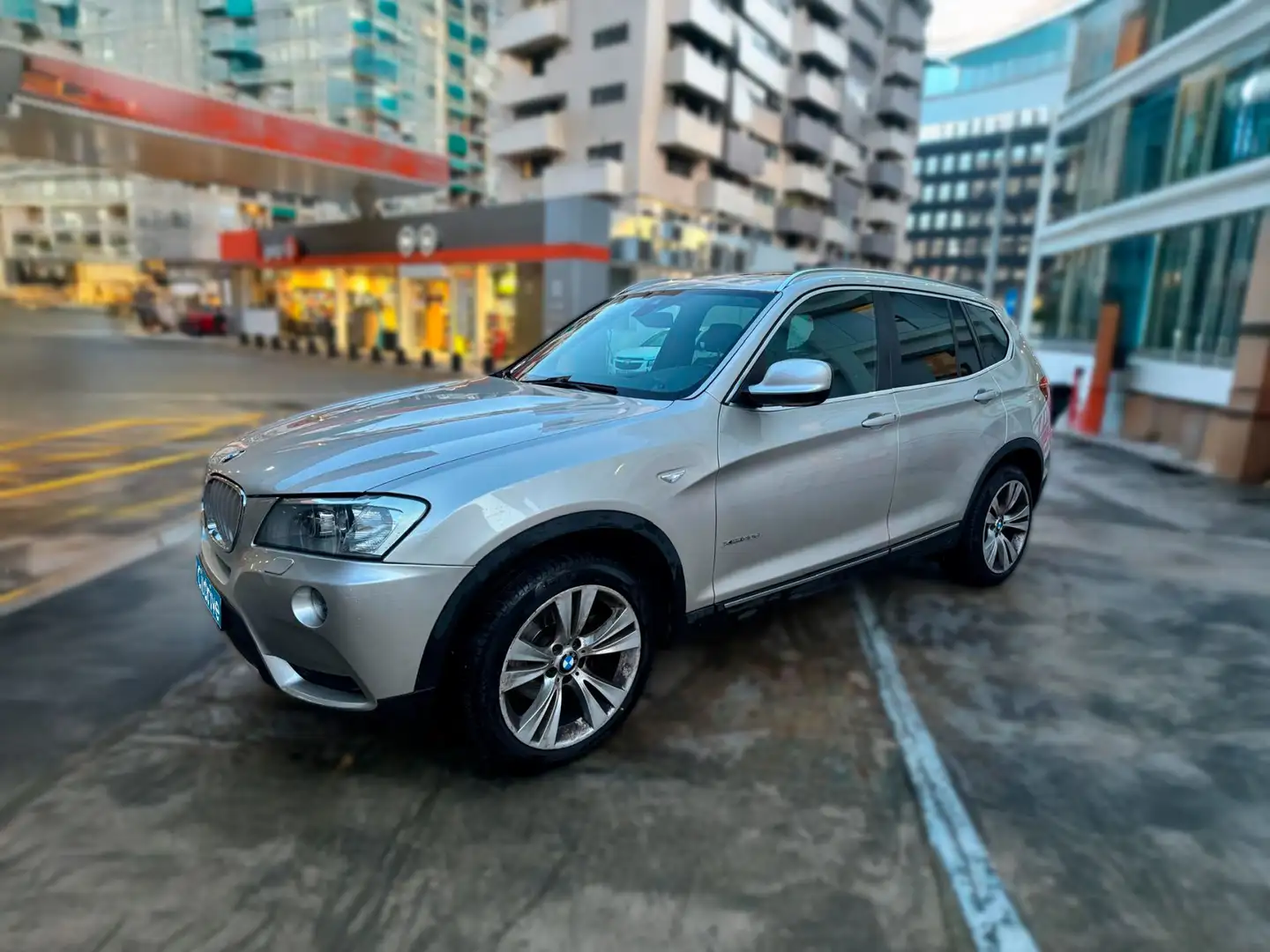 BMW X3 xDrive 30dA Gri - 2