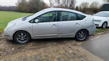 Prius Hybrid avec nouveau CT et Car Pass