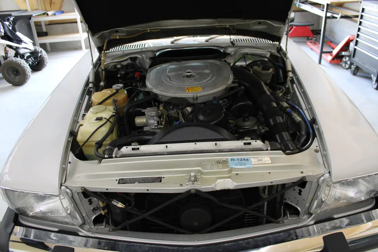 Mercedes-Benz SL 560 560 SL R 107, foto 11