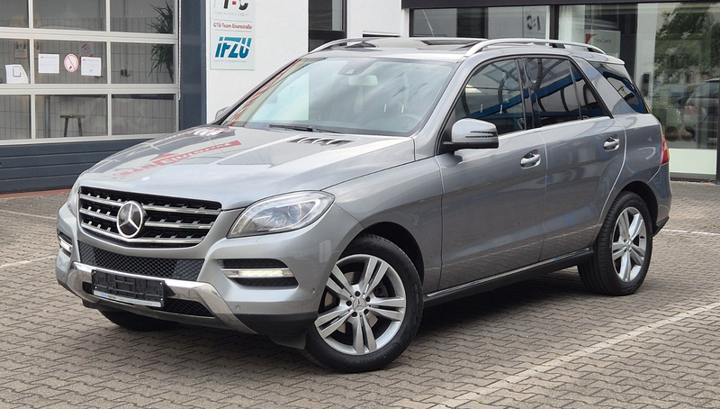 Mercedes-Benz ML 350 CDI MERCEDES BENZ SCHECKHEFTGEPFLEGT — photo 3