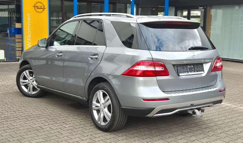 Mercedes-Benz ML 350 CDI MERCEDES BENZ SCHECKHEFTGEPFLEGT — photo 2