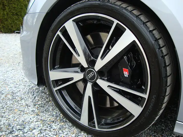 Audi S6 AVANT Quattro Mod 23 Mega Voll 1-Hand TOP !! Ansicht 8