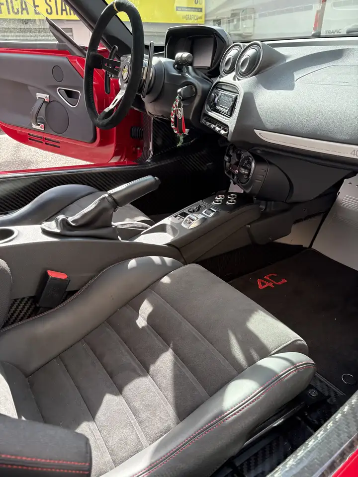 Alfa Romeo 4C