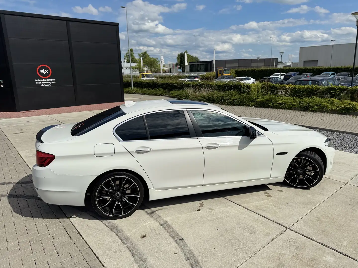 BMW 535 535i xDrive Sport-Aut. Wit - 1