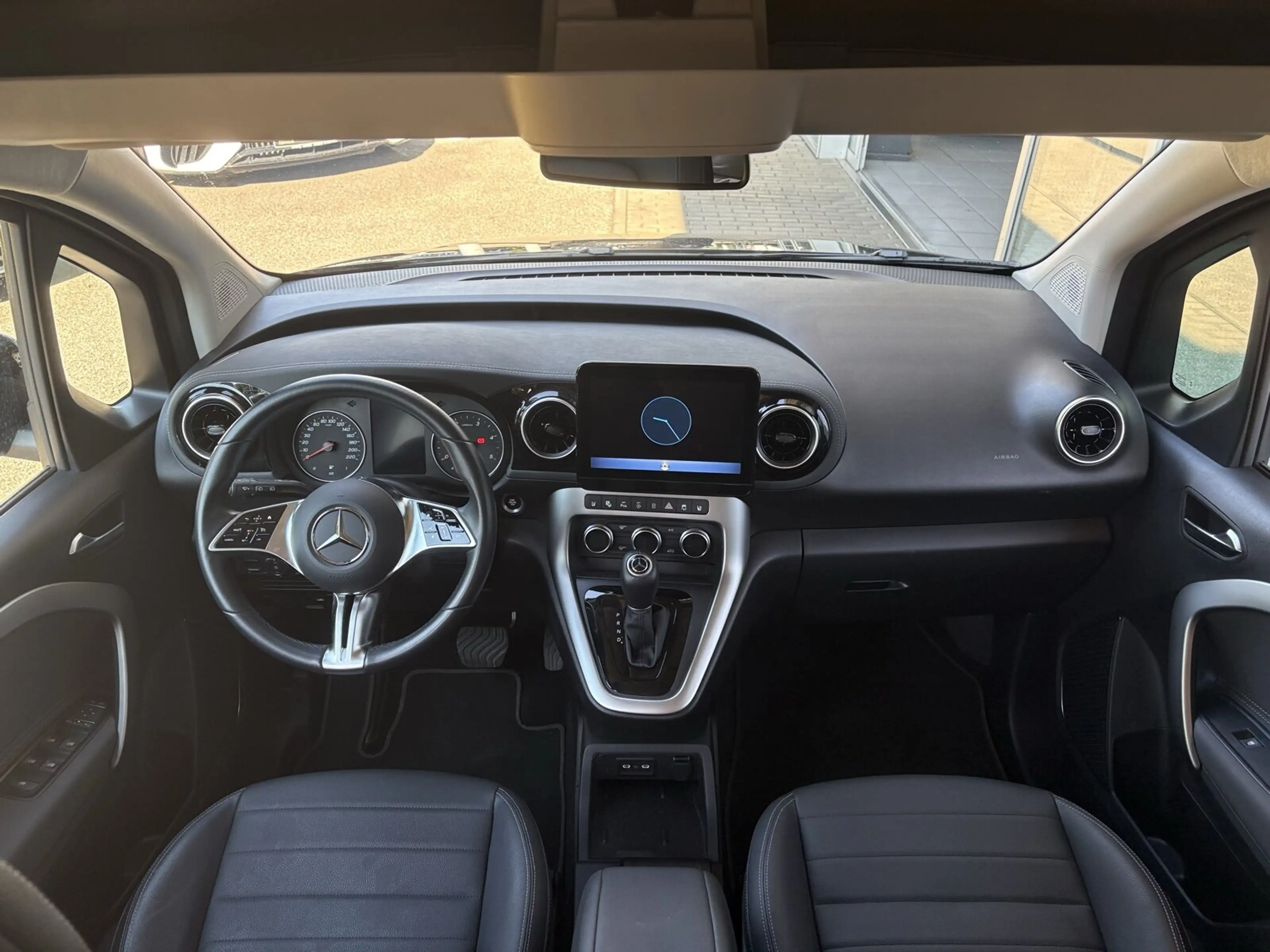 Mercedes-Benz T-Class T 180 d PROGRESSIVE Edition*AHK*LED*CAM*MBUX* Navi — photo 9