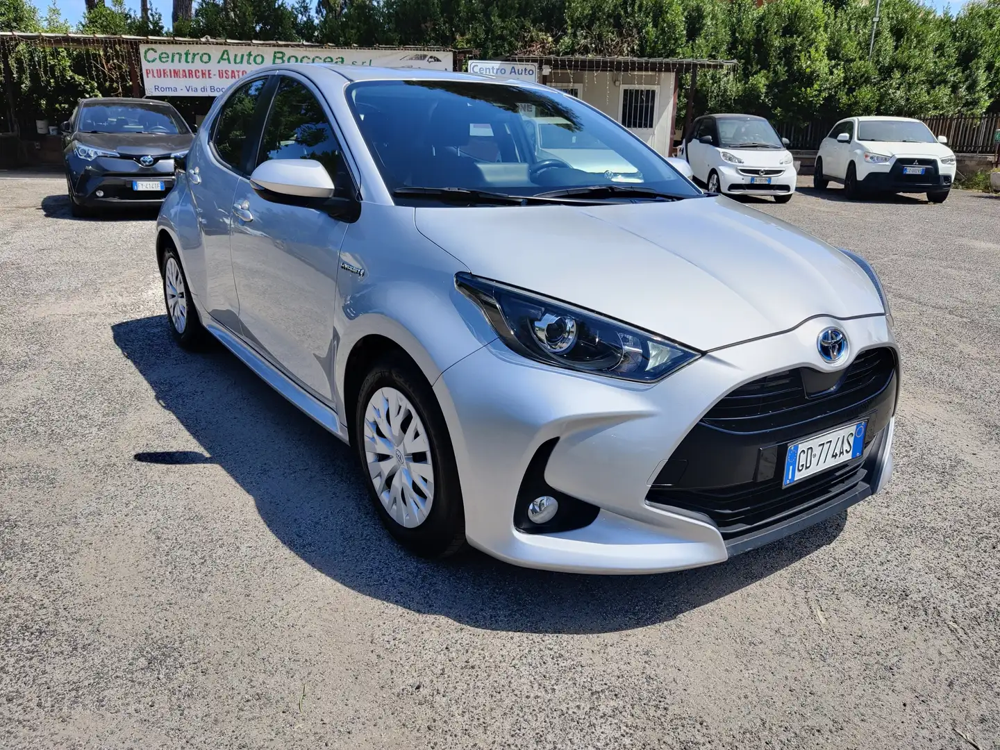 Toyota Yaris Yaris IV 2020 1.5h Business Grigio - 2