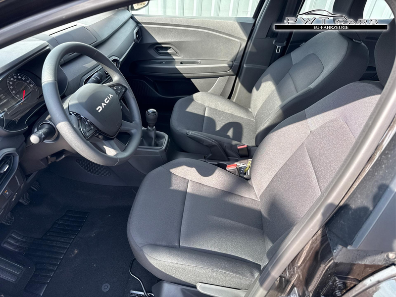 Dacia Sandero Essential TCe 90 PS Klima-DAB-LED-Tempomat-Limi... — photo 8