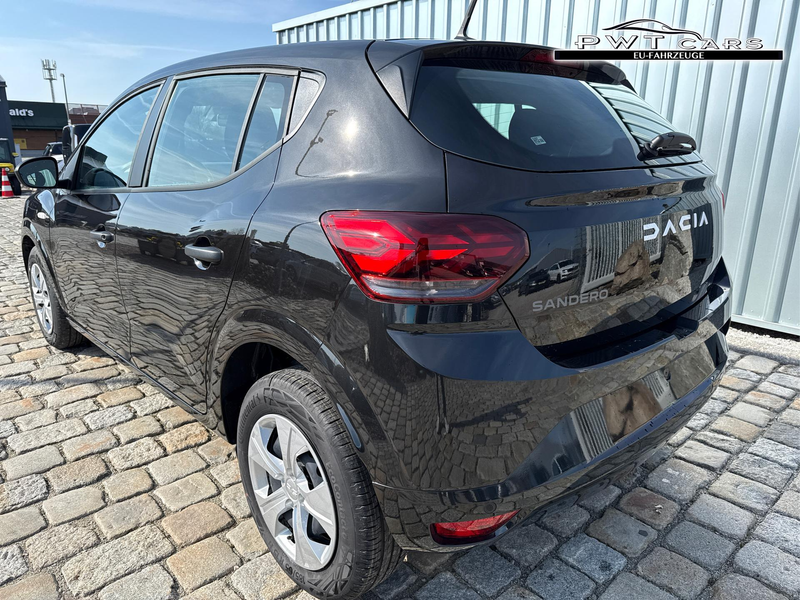 Dacia Sandero Essential TCe 90 PS Klima-DAB-LED-Tempomat-Limi... — photo 4
